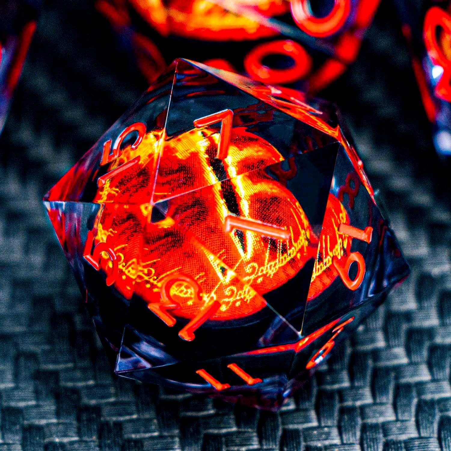 ARUOHHA Liquid Core Gazes Eye Resin Dice Set Sharp Edged RPG Dungeons Dragons