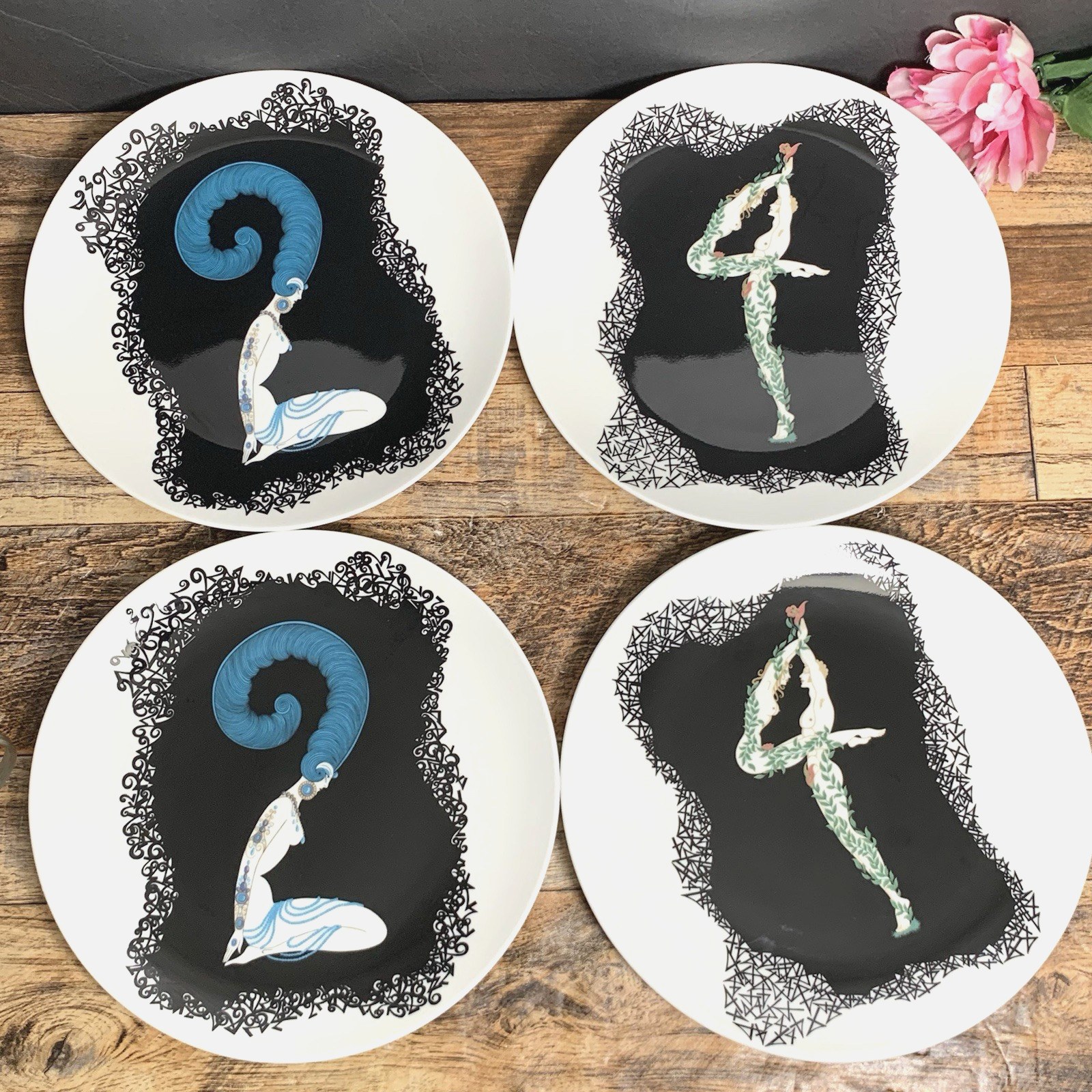 Erte - The Numerals Plates - 2 and 4 - Lot of 4 - Made in Japan