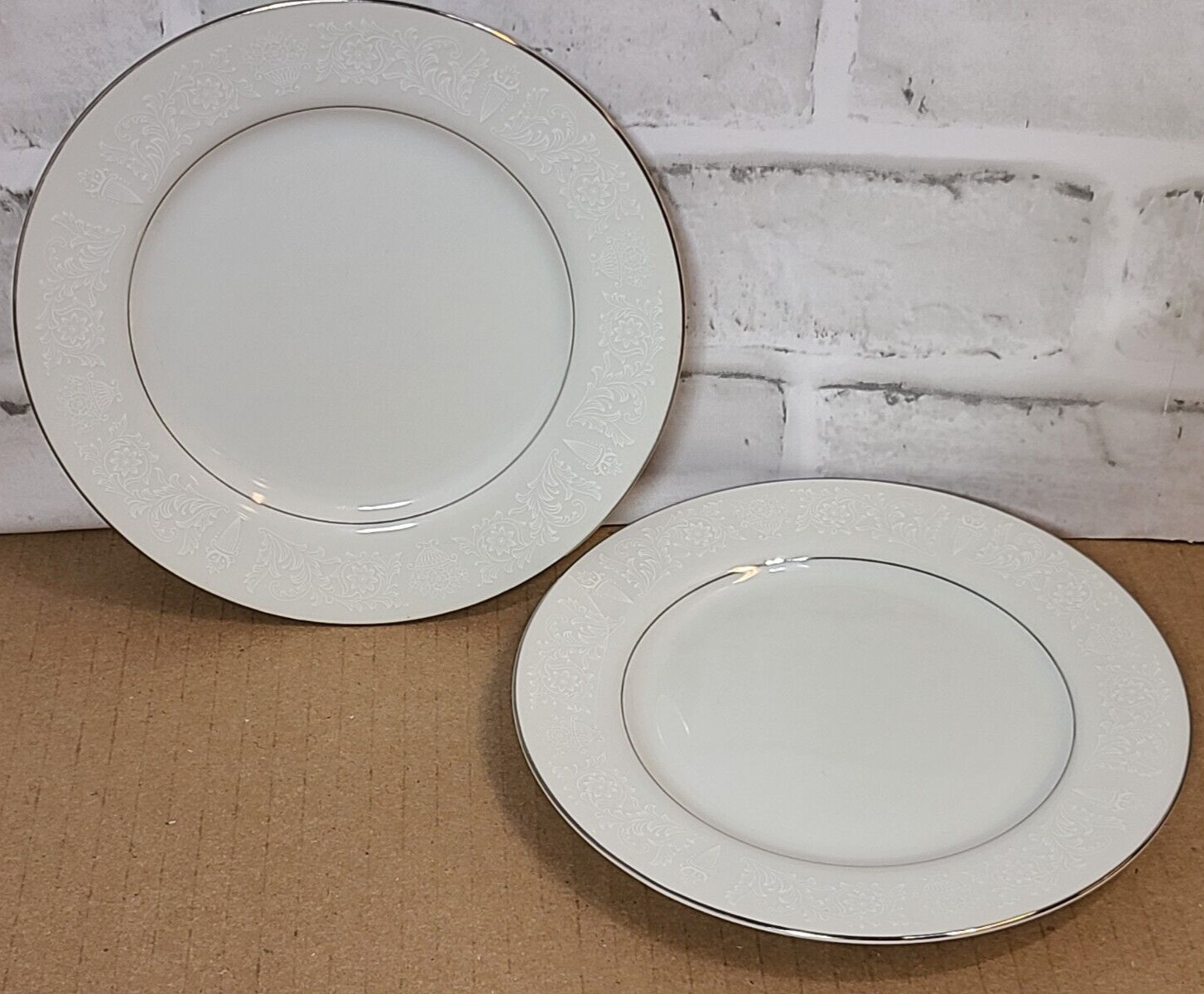 Vtg Crown Victoria Love Lace Bread Dessert Plates Set of 2 Fine China