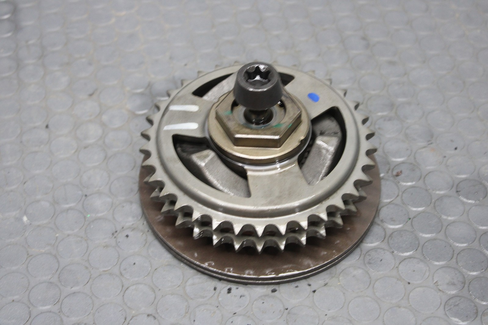 2017-2025 Harley Davidson M8 Milwaukee 8 Compensator Sprocket OEM 40100076