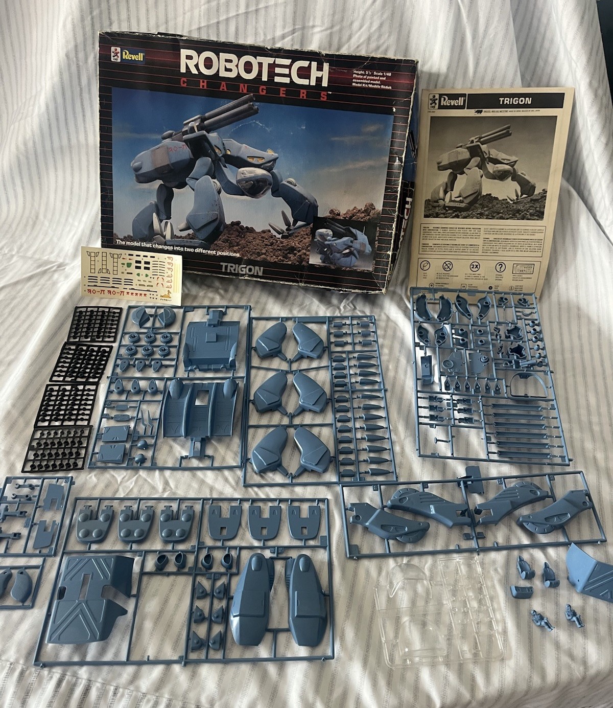 Vintage 1985 Robotech Changers Trigon Model Revell Unbuilt Vintage 1985 Robotech Changers Trigon Model Revell Unbuilt