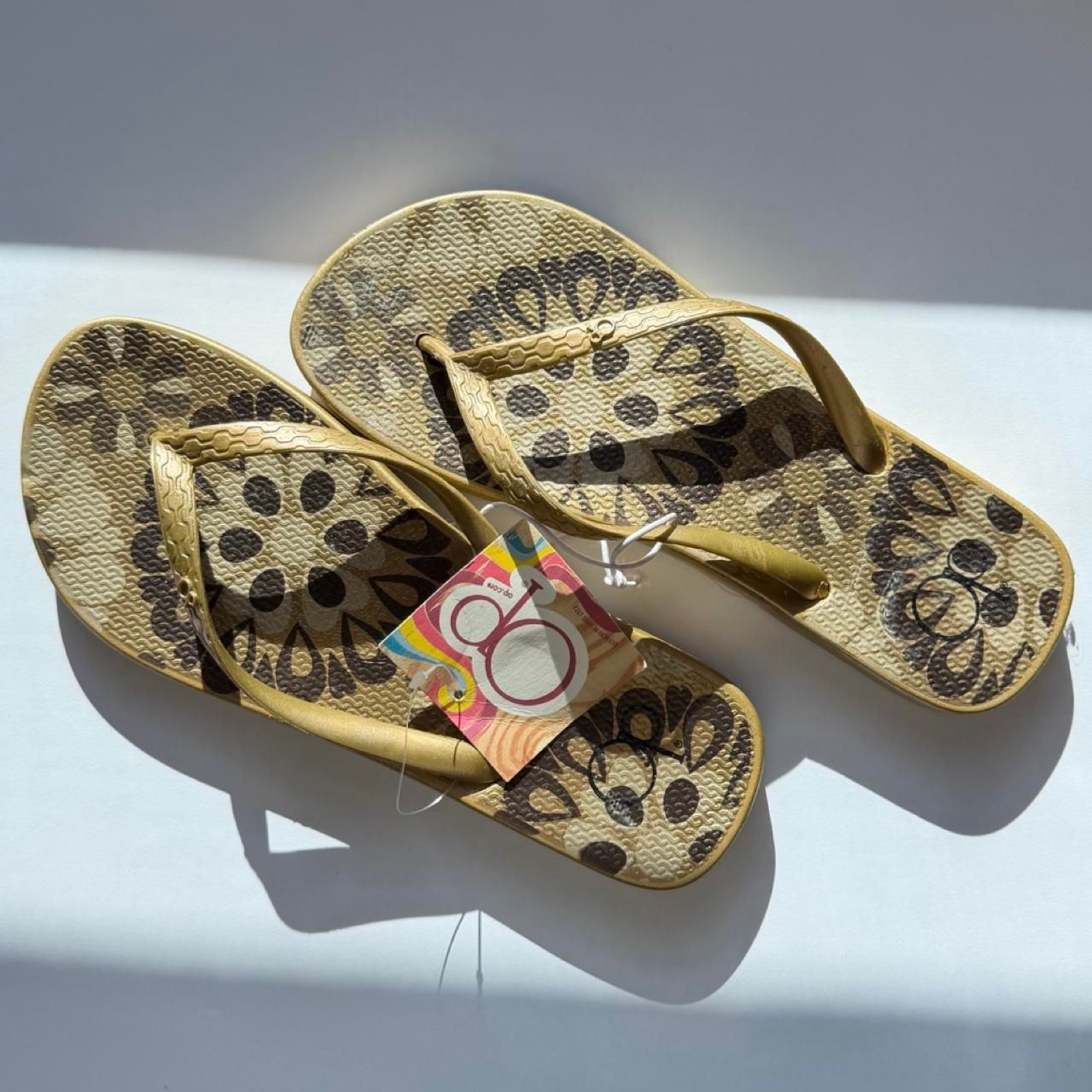 Vintage Y2K OP Ocean Pacific Gold Flip Flops Women’s 7/8 – Deadstock NWT Vintage Y2K OP Ocean Pacific Gold Flip Flops Women’s 7/8 – Deadstock NWT