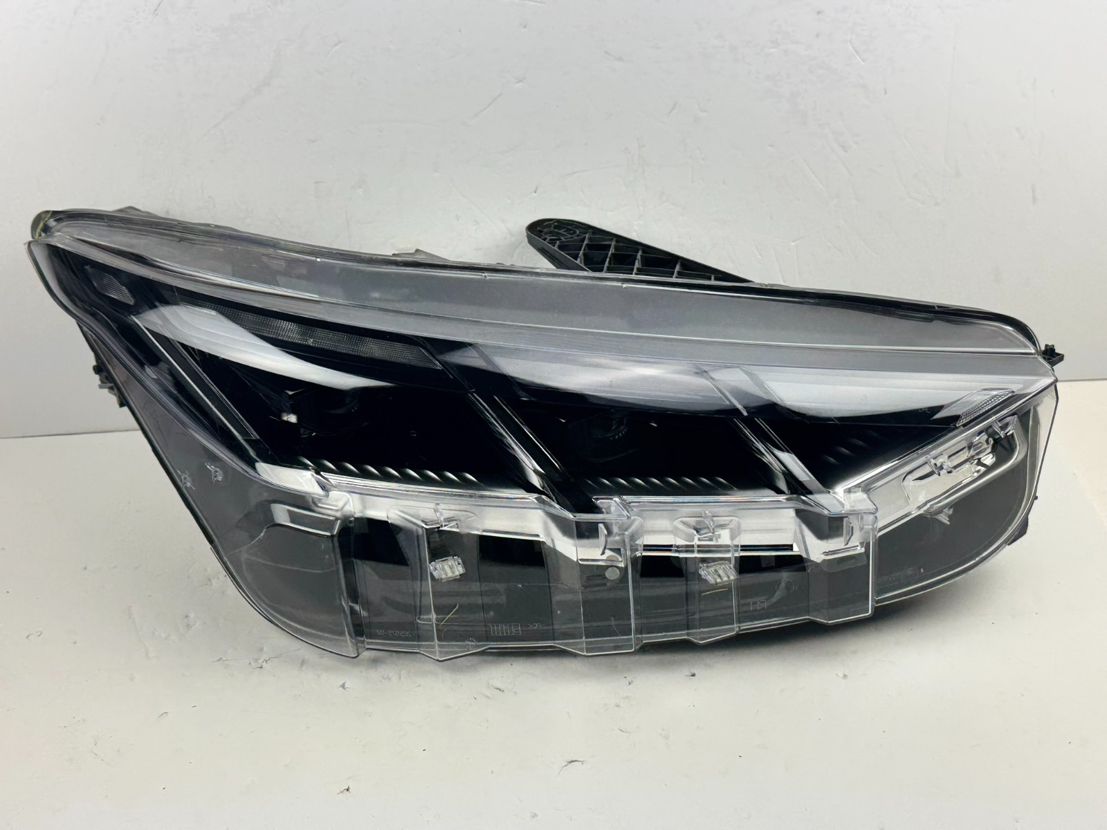 2024 2025 2026 Ford Mustang Mach-E Right RH Side LED Headlight OEM 24 25 26