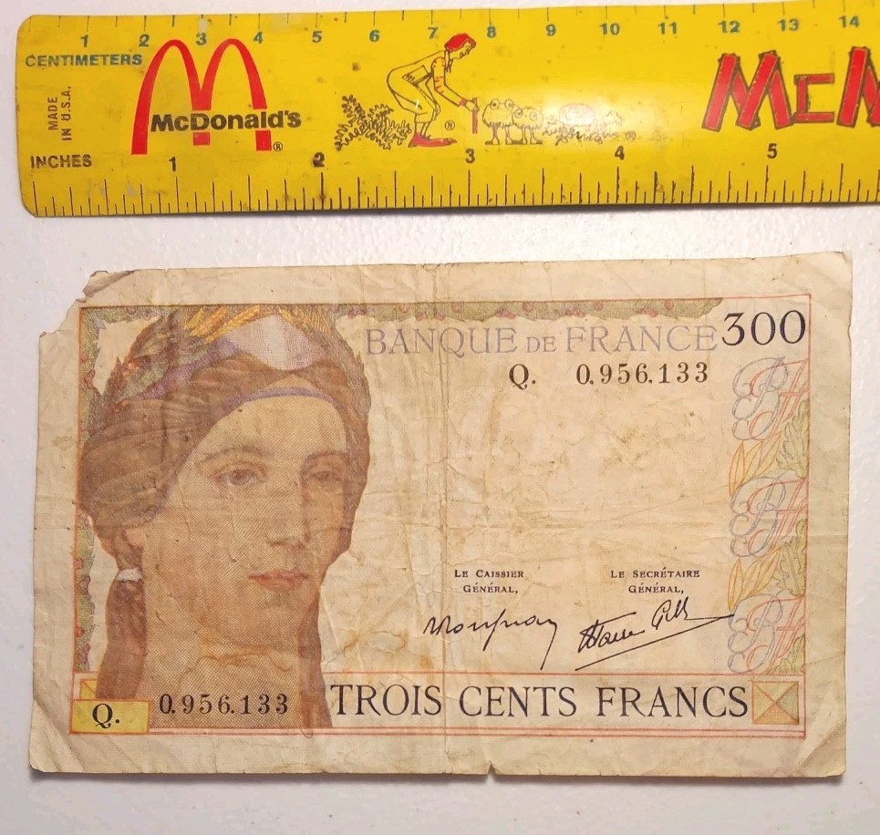 1938 France 300 Francs Note; Pick 87 *VERY GOOD* Scarce Example