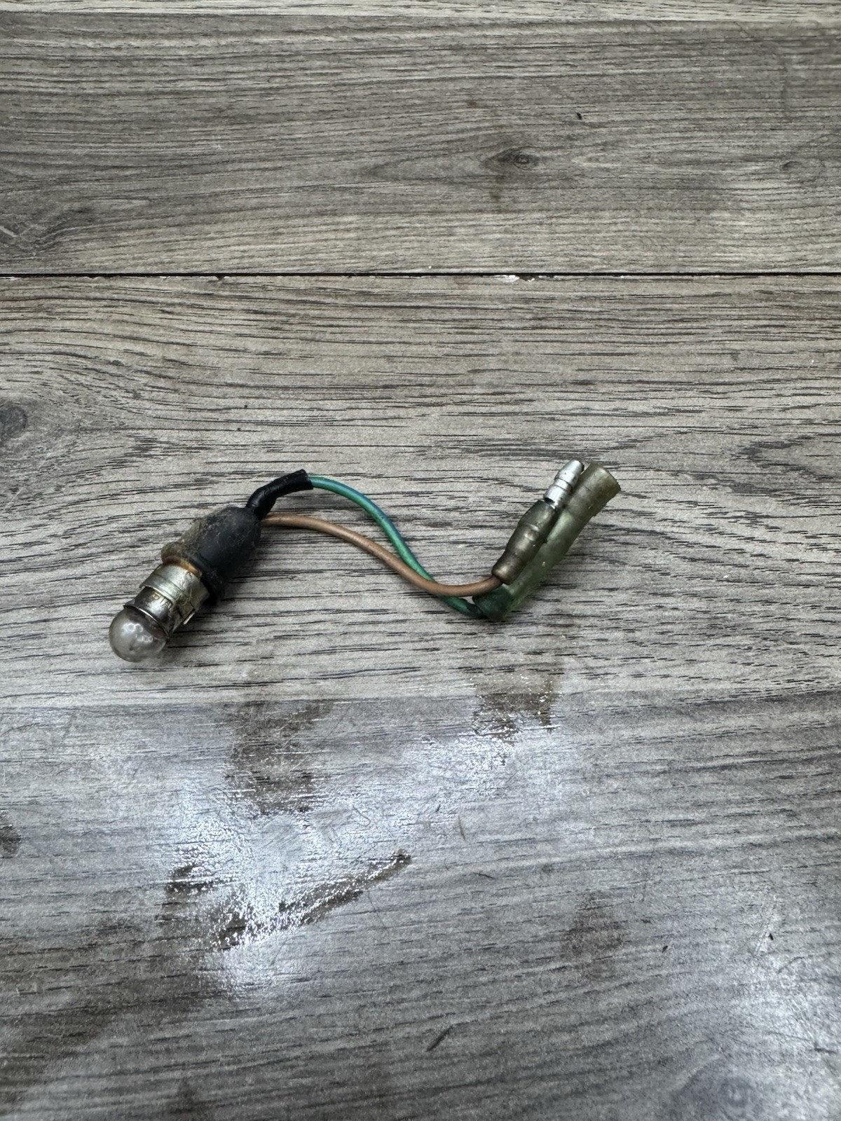 92-00 Yamaha Timberwolf 250 OEM Oil Indicator Pilot Light 52G-83530-10-00 92-00 Yamaha Timberwolf 250 OEM Oil Indicator Pilot Light 52G-83530-10-00