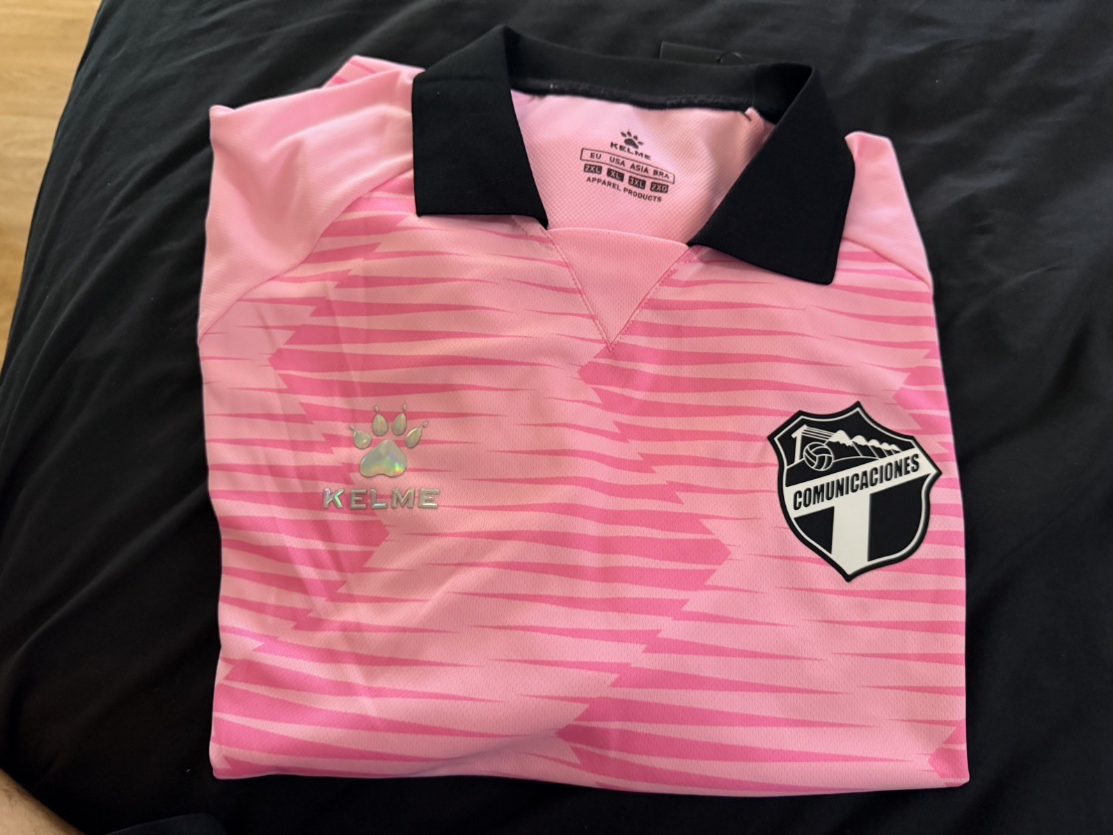 NEW KELME Comunicaciones  Men’s  Polo. Unique Color 2023/ 2024 Pink Edition 