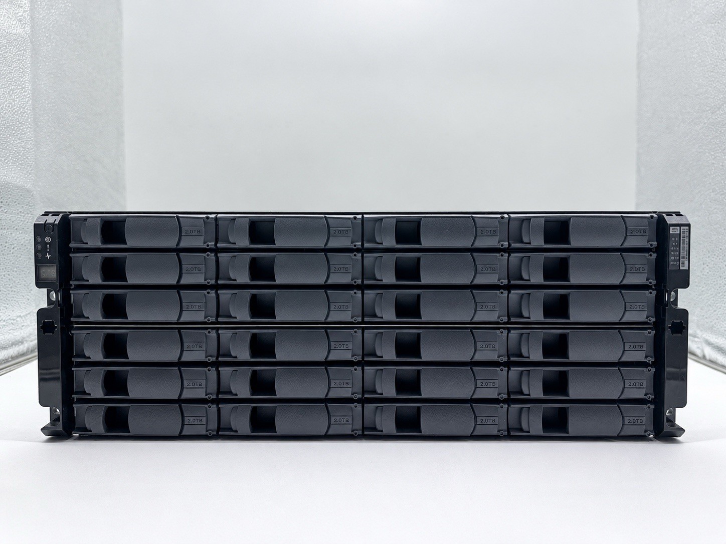 NetApp DS4246 Storage Array, 24x 3.5\