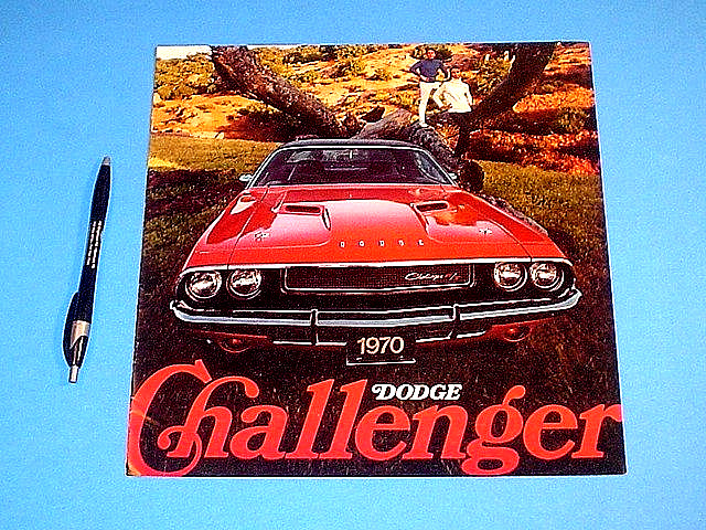VINTAGE ORIGINAL 1970 DODGE CHALLENGER DEALER SHOWROOM BROCHURE 