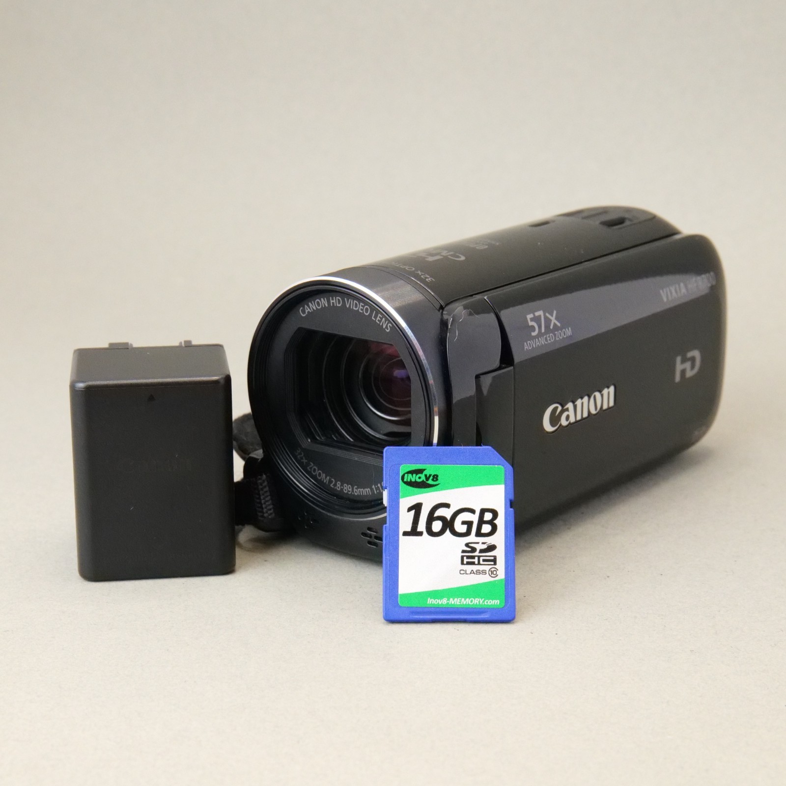 Canon VIXIA HF R700 Full HD 1080p Camcorder 57x Zoom w/ Battery & Charger & SD Canon VIXIA HF R700 Full HD 1080p Camcorder 57x Zoom w/ Battery & Charger & SD