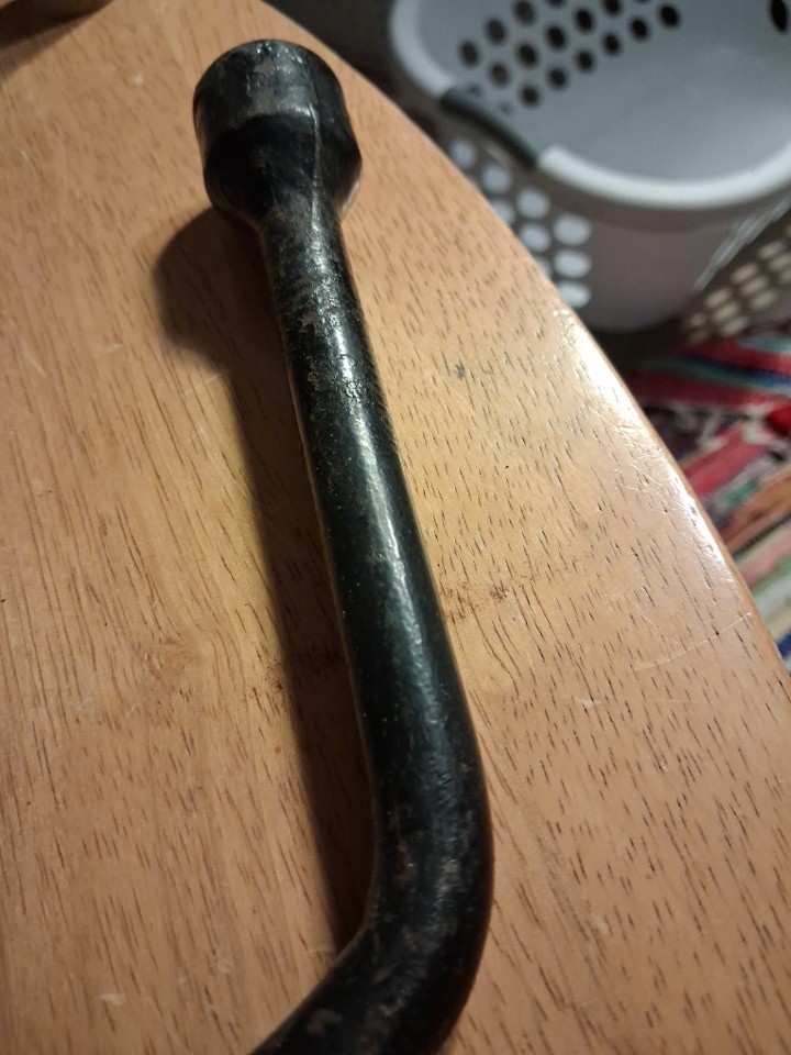 VTG ANTIQUE 1910s- 1930s Steel Lug Nut HAND CRANK WRENCH NO script For FORD OR??