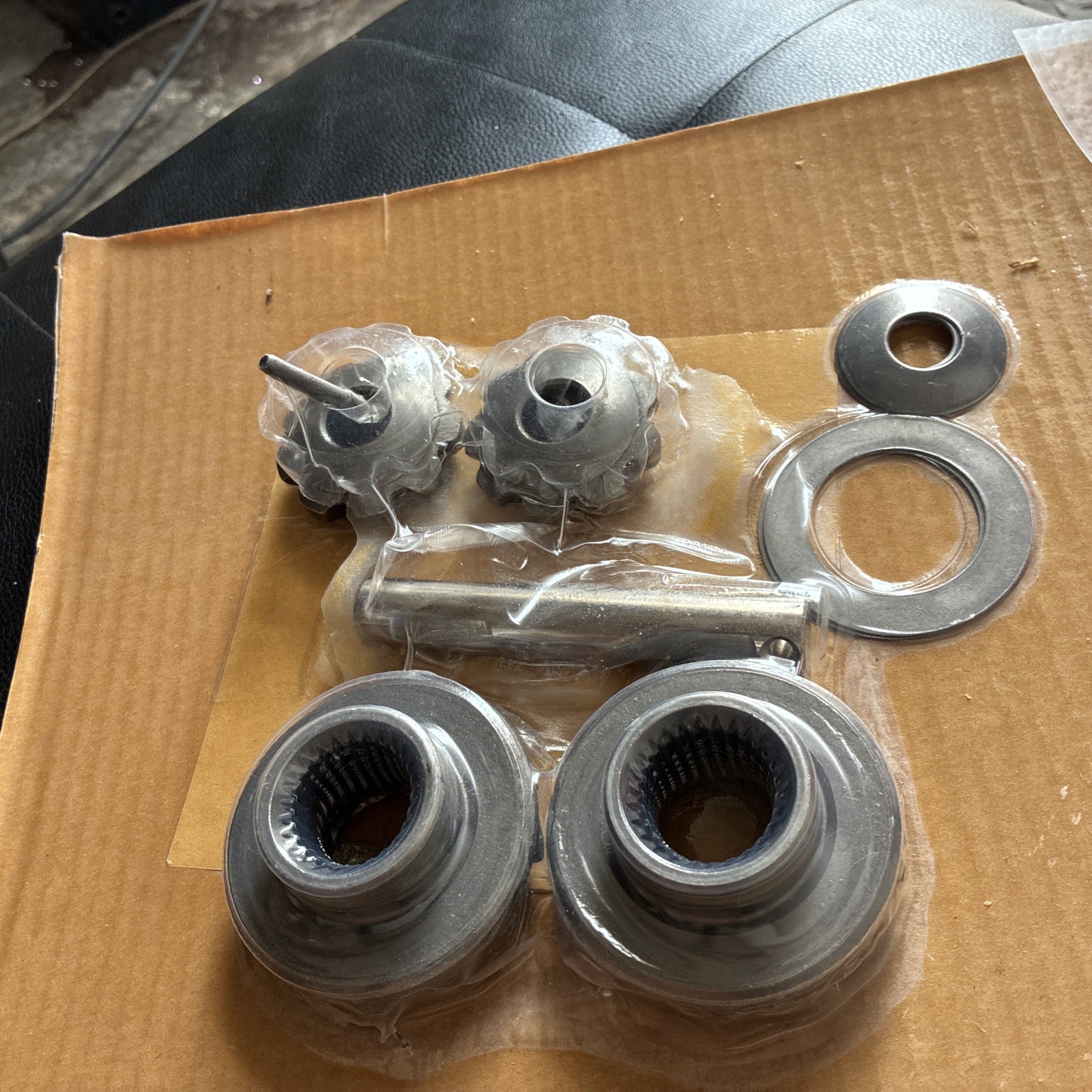 Spicer 707321X Dana 35 Differential Spider Gear Kit 27 Spline Jeep Wrangler