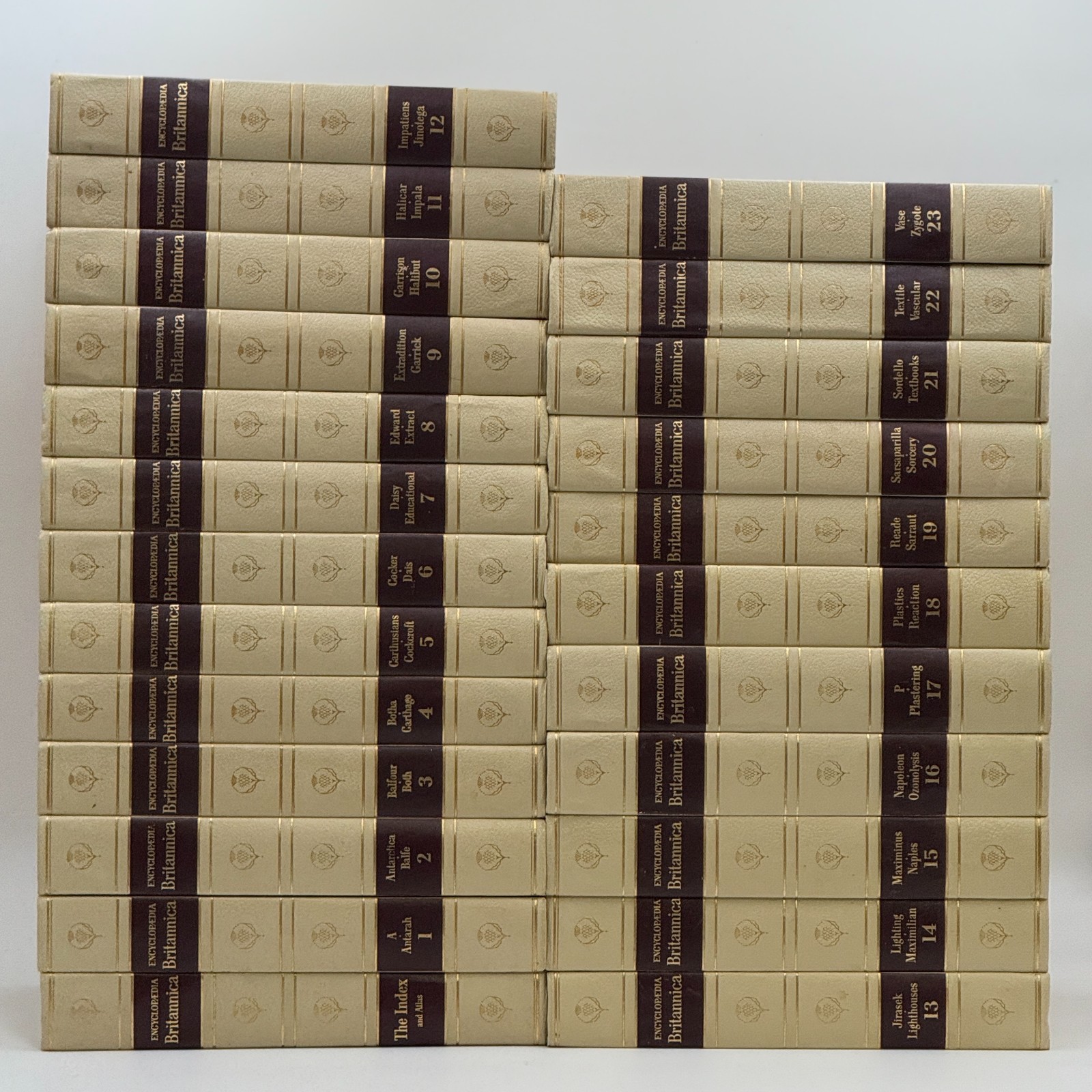 Encyclopedia Britannica COMPLETE SET 24 Volumes USA Vintage 1966