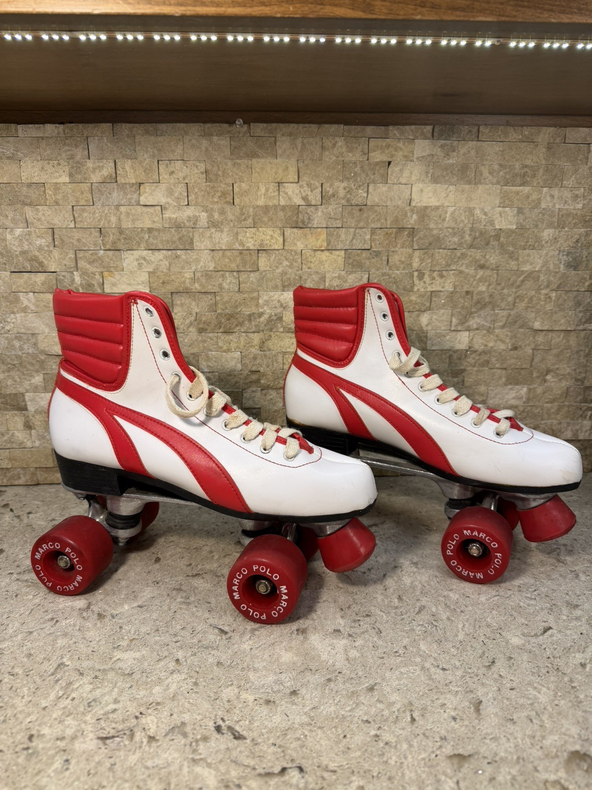 Vintage Marco Polo  Warrior Roller Skates Red White size 9