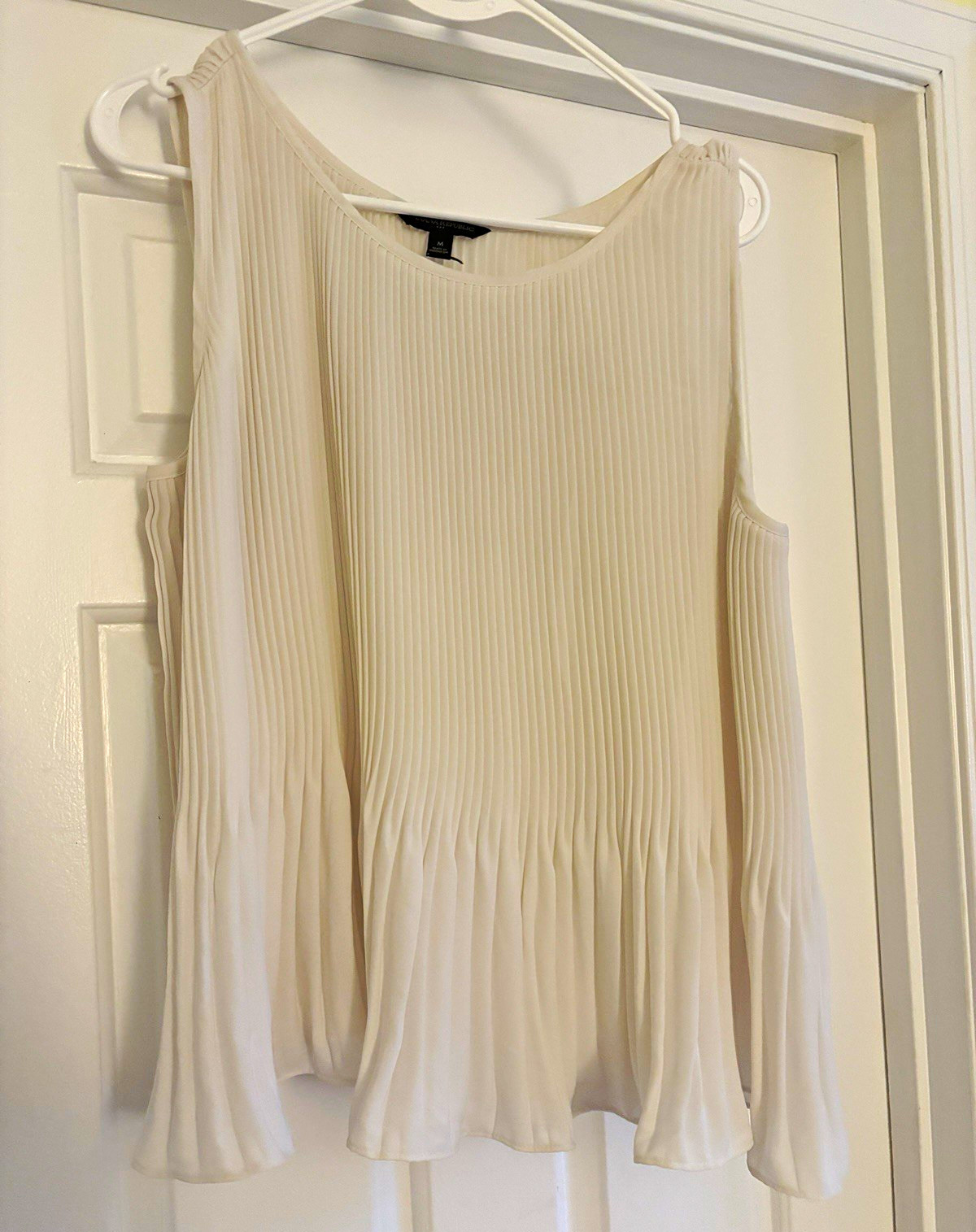 Banana Republic Women\'s Pleated Blouse Size M