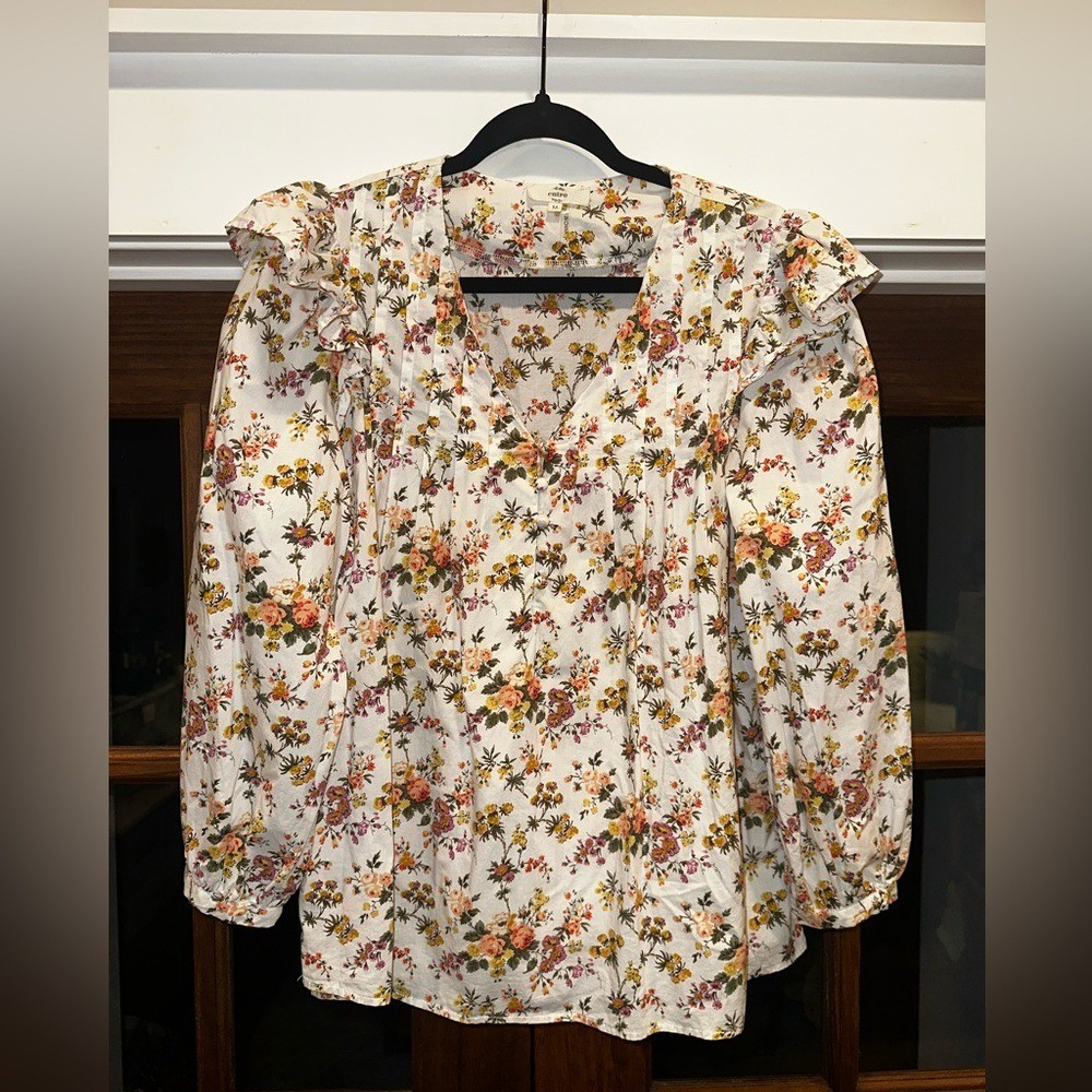 EUC Entro Size Medium Floral Ruffle Women\'s Boho Top EUC Entro Size Medium Floral Ruffle Women\'s Boho Top