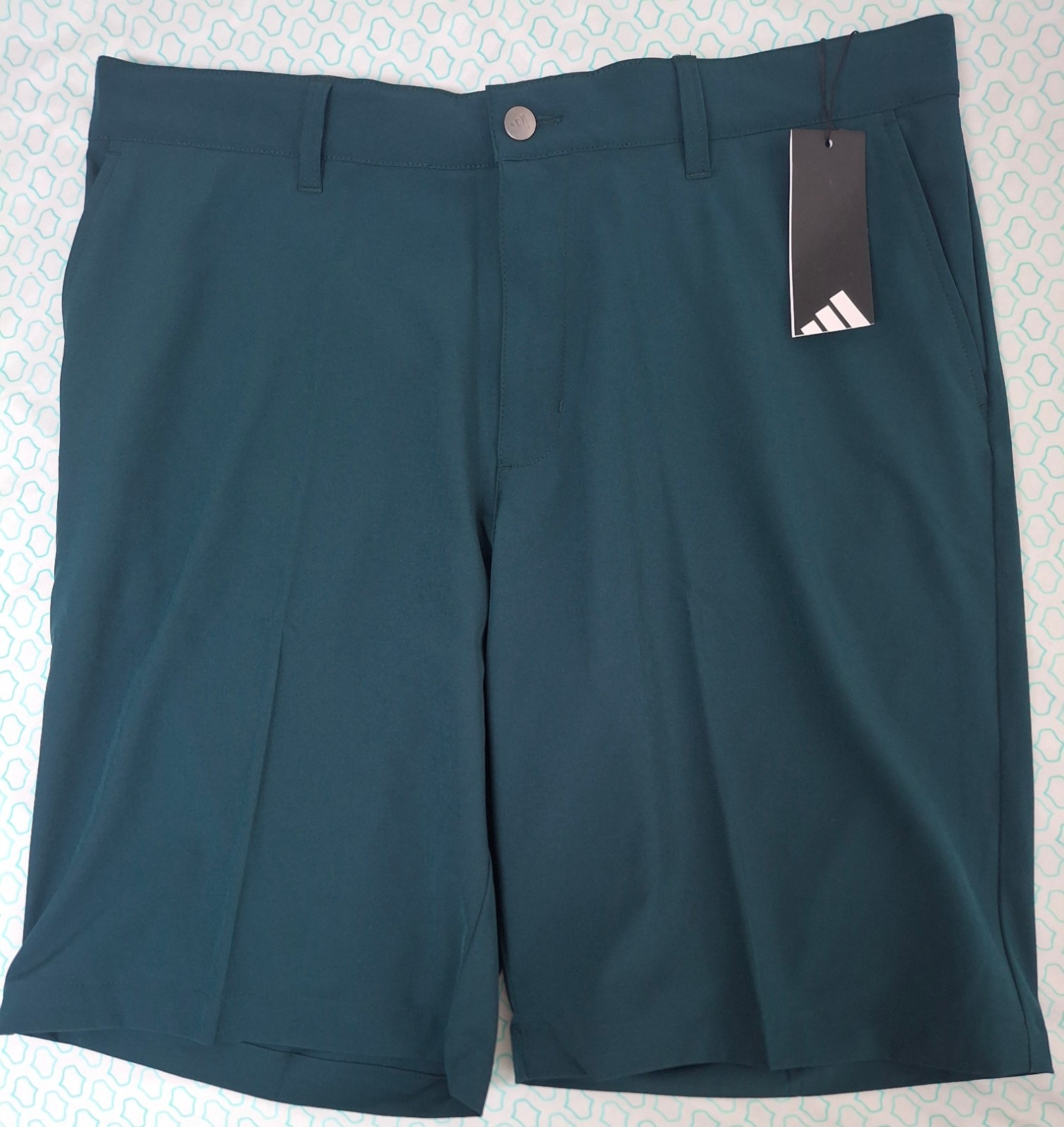 adidas Men\'s Ultimate365 10-Inch Golf Shorts Size 36 Aurora Ivy Green ADVS19R722