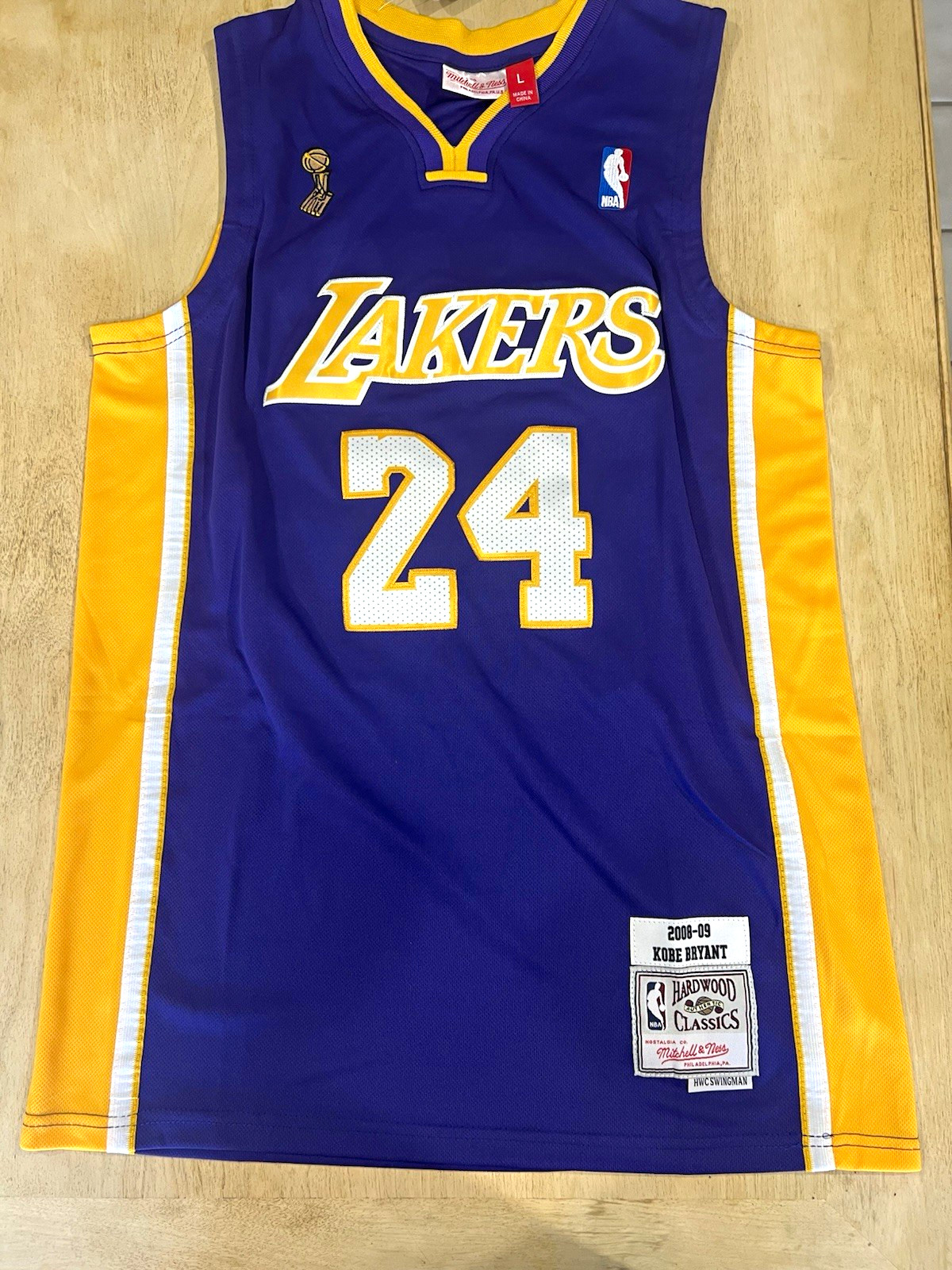 Mitchell & Ness Kobe Bryant #24 Los Angeles Lakers Jersey Men’s L Purple/Gold Mitchell & Ness Kobe Bryant #24 Los Angeles Lakers Jersey Men’s L Purple/Gold