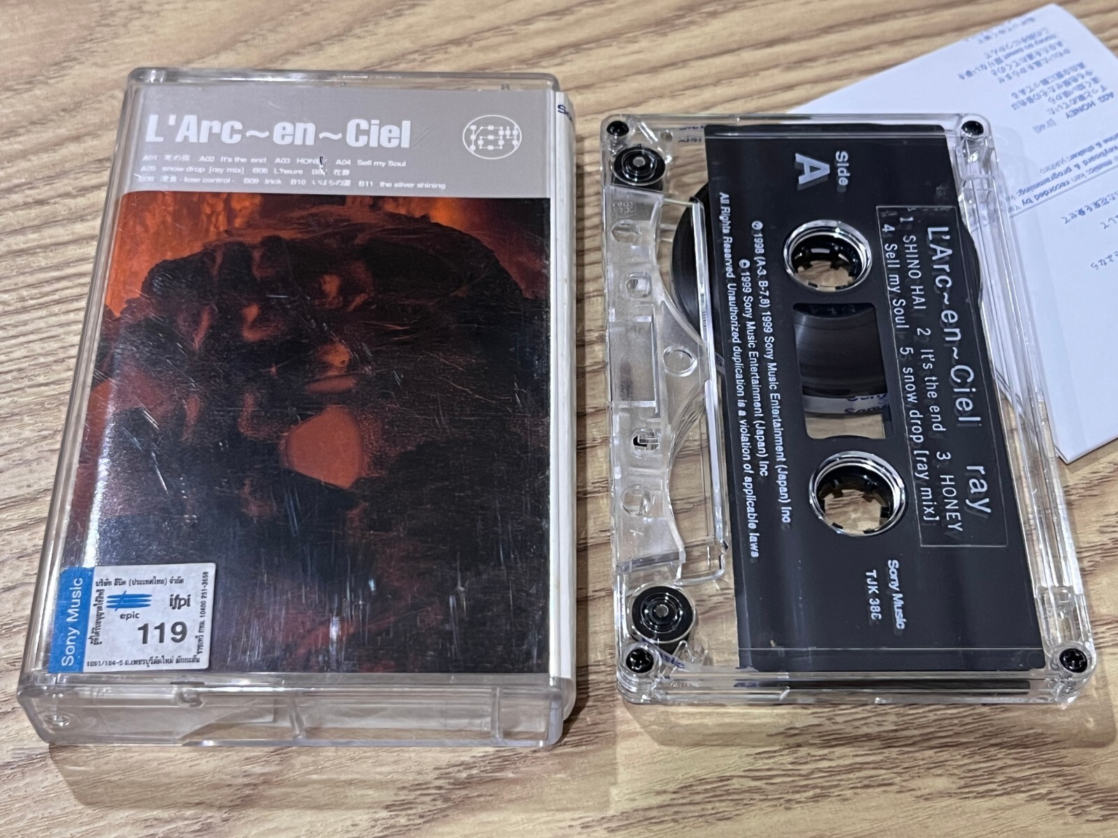 LArc-en-Ciel Ray ラルク アン シエル Cassette Tape Alternative J-Rock (Ki/oon 1999)