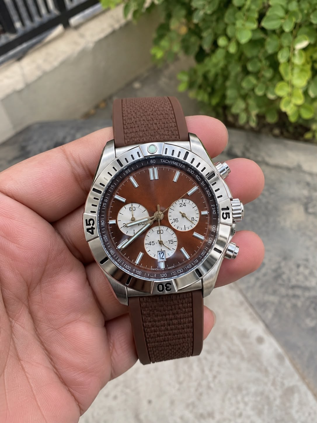 Custom Luxury Chronograph Watch Brown Dial Stainless Steel Case Tachymeter Bezel Custom Luxury Chronograph Watch Brown Dial Stainless Steel Case Tachymeter Bezel
