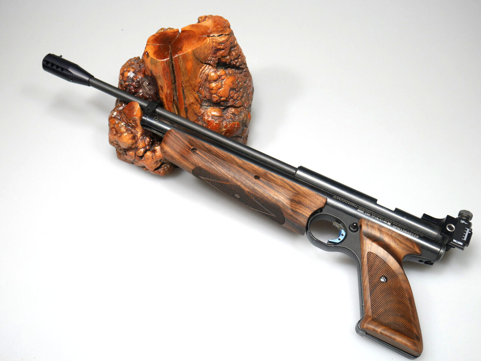 CUSTOM WALNUT FOREARM & GRIPS FITS CROSMAN 1377 C, 1322 P PISTOL CHECKERED CUSTOM WALNUT FOREARM & GRIPS FITS CROSMAN 1377 C, 1322 P PISTOL CHECKERED