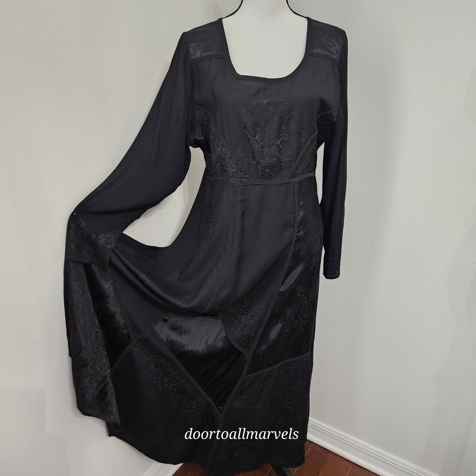 The Paragon Maxi Black Dress RenFest Whimsygoth Embroidered Mixed Media sz L