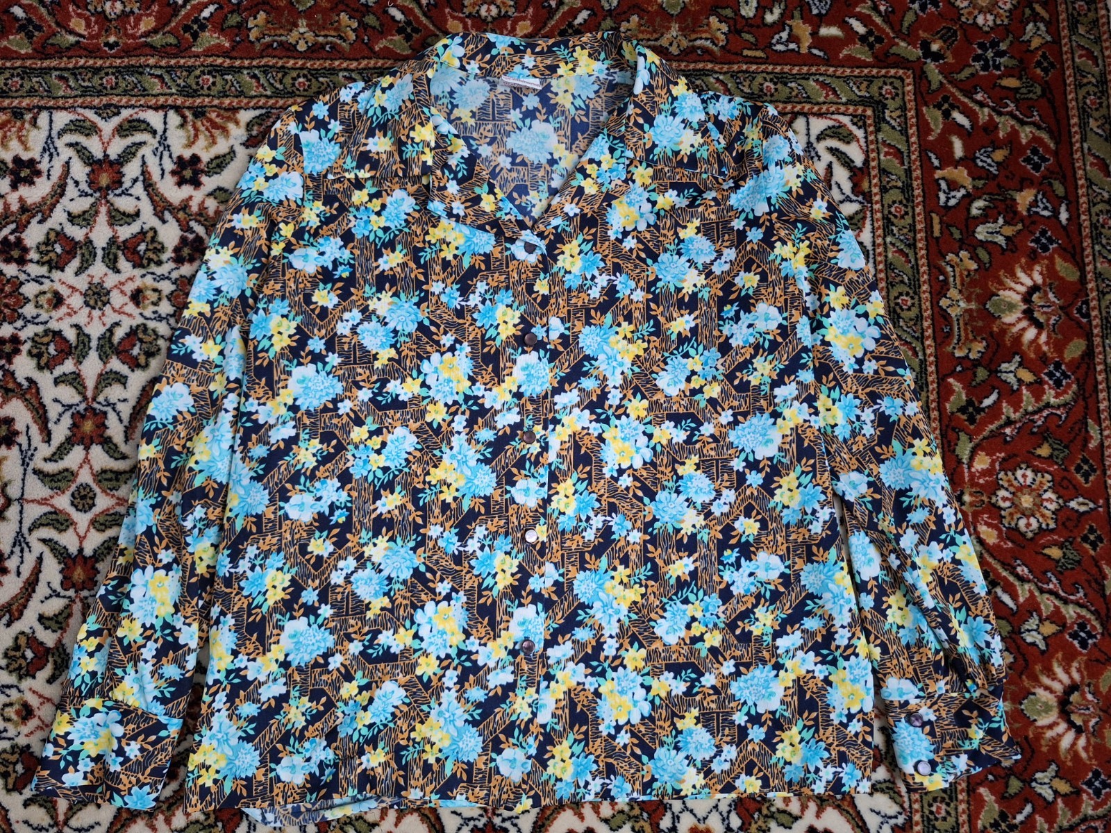 Vintage 70s Floral Womens Button Up Shirt Hippy