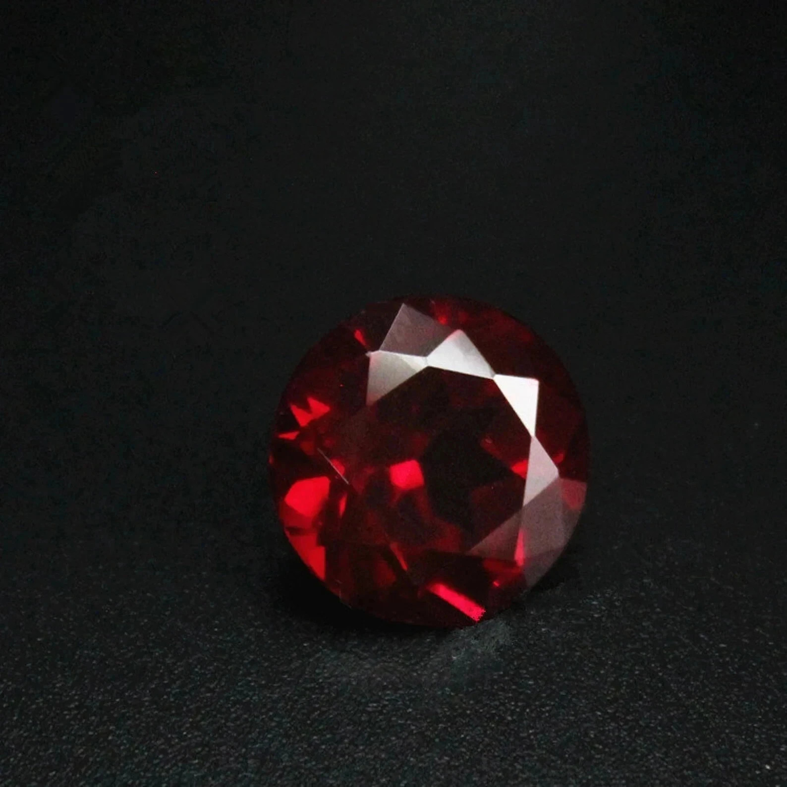10.11 Ct+ Natural Blood Red Ruby Round Cut Flawless Loose Certified Gemstone