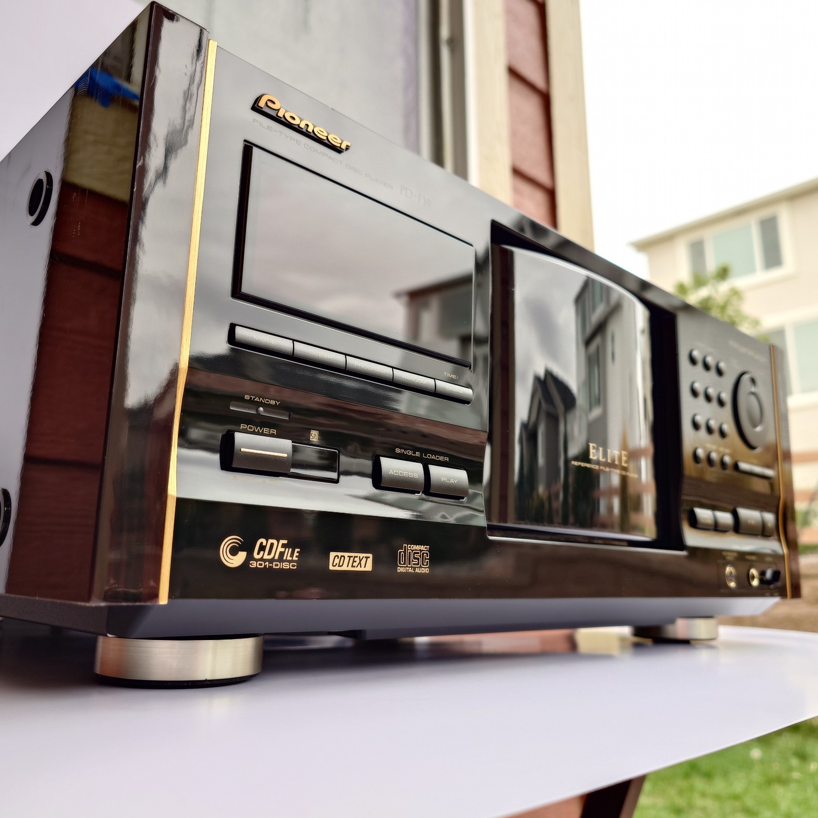 ⭐ Pioneer Elite PD-F19 301 Disc CD Changer Urushi Rosewood Panels Remote Japan