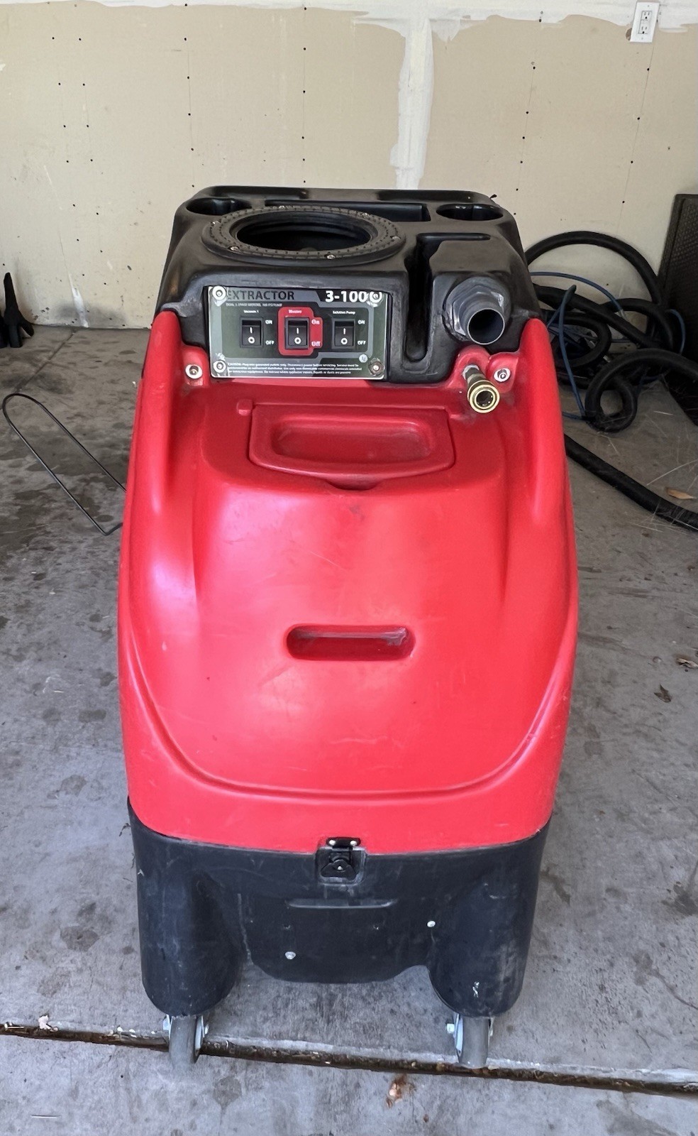 Sandia 6-GALLON INDY AUTOMOTIVE CARPET EXTRACTOR WITH HEAT Sandia 6-GALLON INDY AUTOMOTIVE CARPET EXTRACTOR WITH HEAT