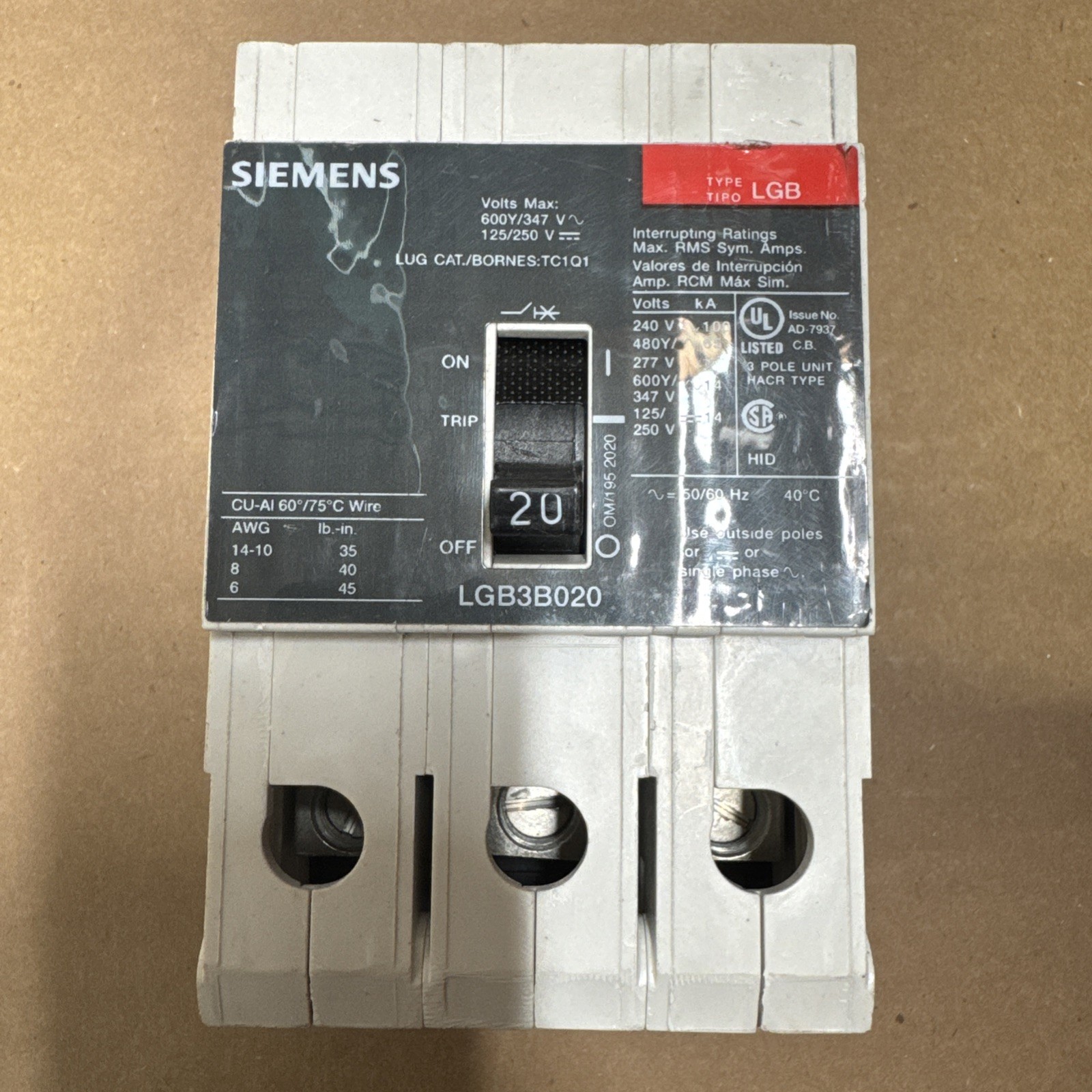 Siemens LGB3B020 20A 3-Pole 600V Molded Case Circuit Breaker Trip Indicator Siemens LGB3B020 20A 3-Pole 600V Molded Case Circuit Breaker Trip Indicator