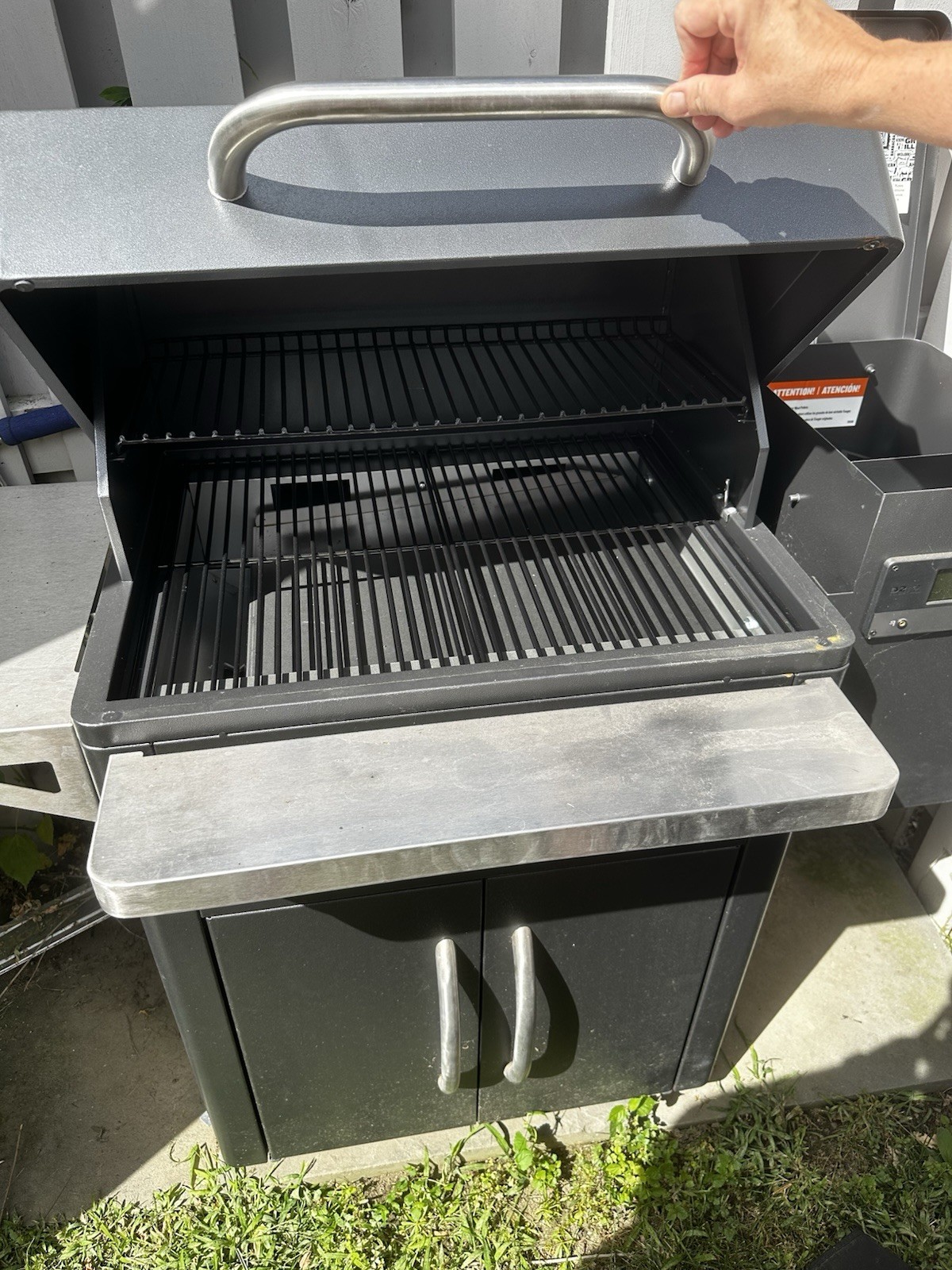 Traeger Silverton 620 WiFIRE Pellet Grill Smoker TFS62G NEW Never Used $650.00