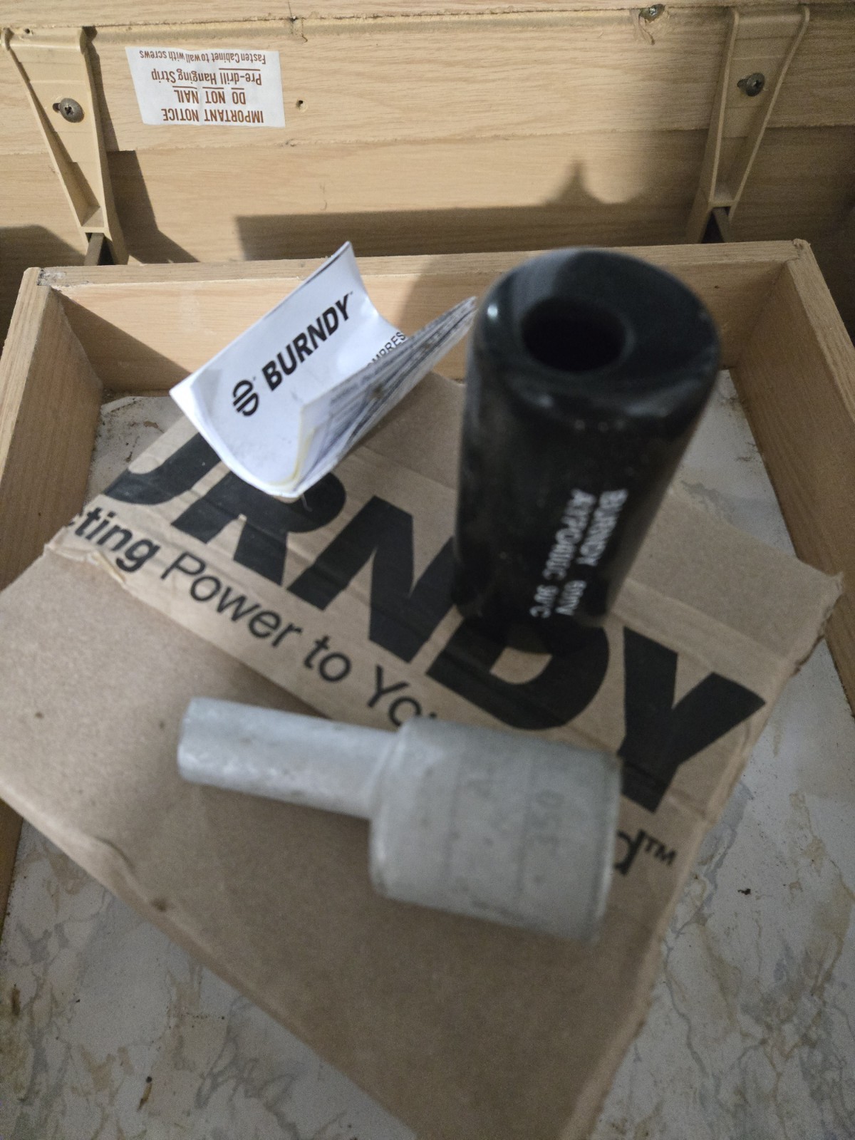 Box of 10-BURNDY AYPO500 500kcmil Termination Plug Compression Pin Adapter Box of 10-BURNDY AYPO500 500kcmil Termination Plug Compression Pin Adapter