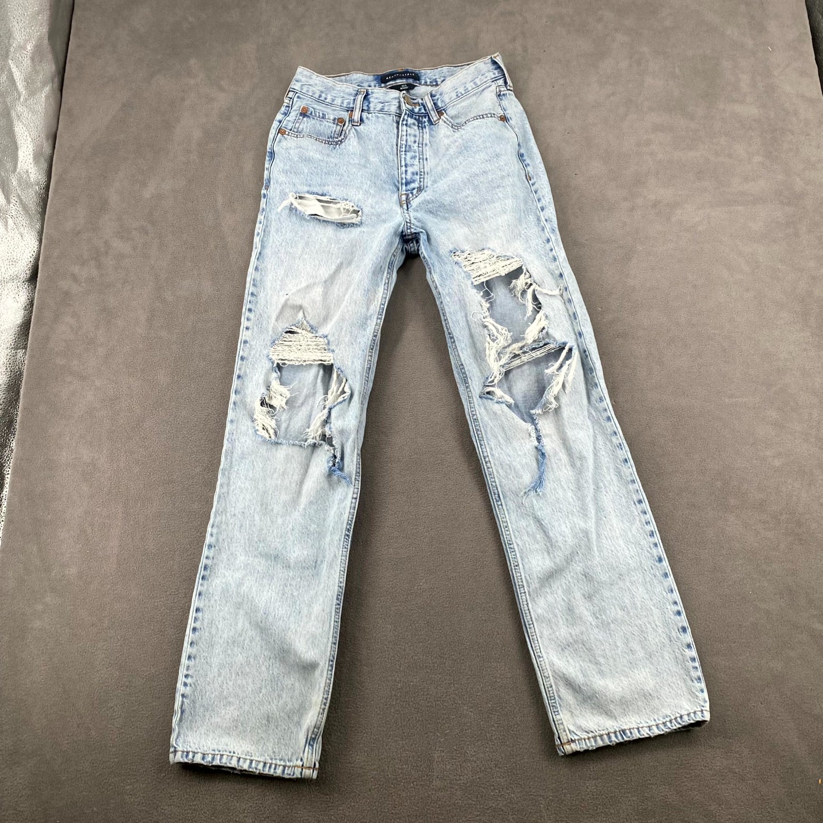 Aeropostale 90s Baggy Jeans Womens 4 Blue Denim Light Wash Mid Rise Distressed