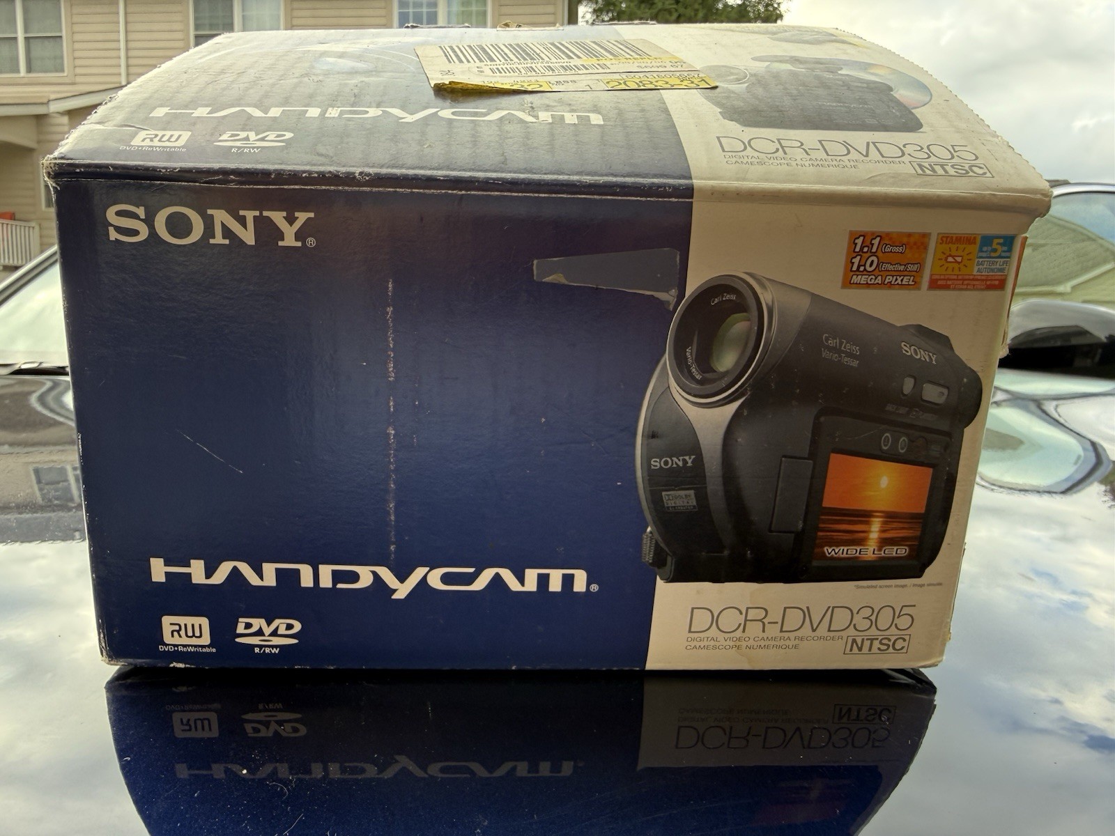 Sony Handycam DCR-DVD305 DVD Camcorder Silver 12x Zoom w/ Remote, Box Sony Handycam DCR-DVD305 DVD Camcorder Silver 12x Zoom w/ Remote, Box