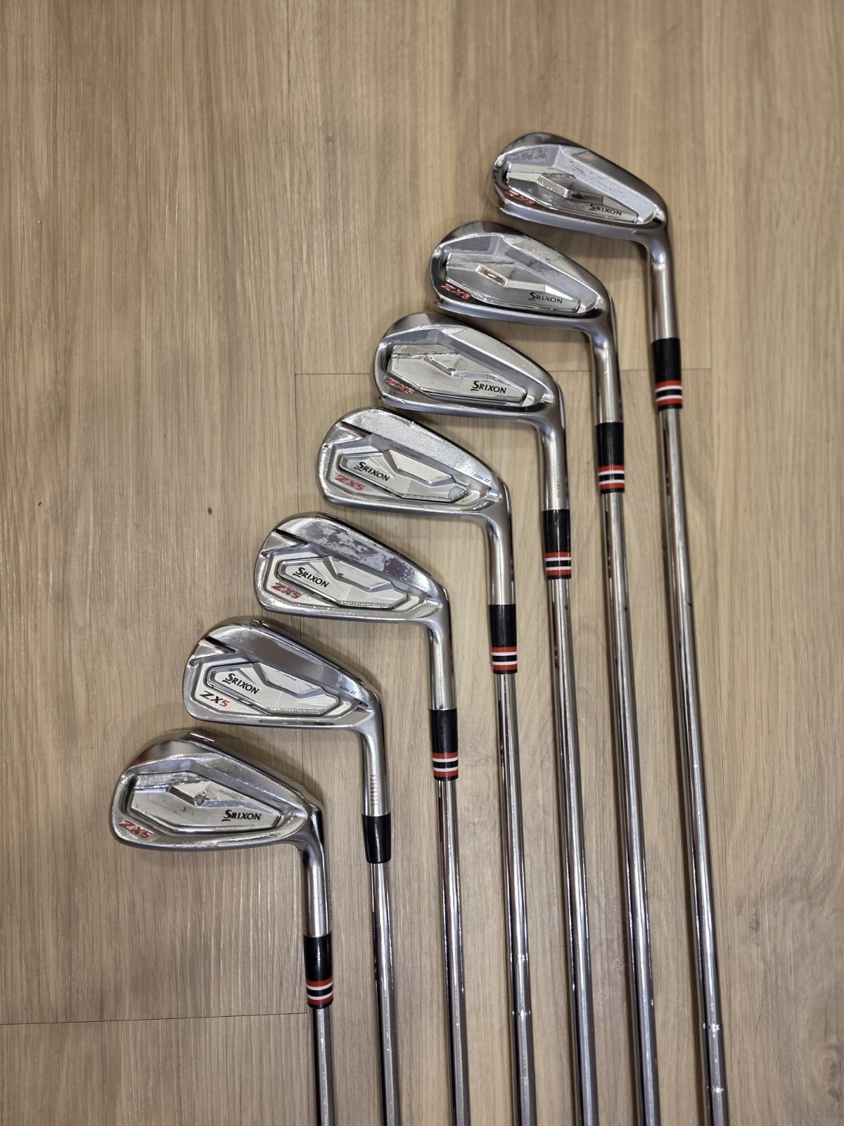 ​Srixon ZX5 / ZX5 Mk II Combo Iron Set 4-PW Nippon Modus 125 Stiff -0.5\