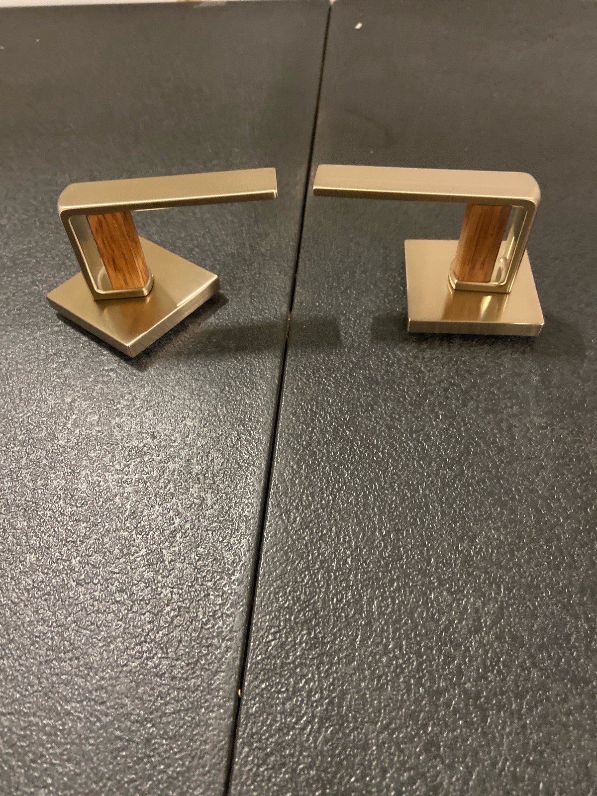 Brizo HL5399-GLTK FLW Widespread Faucet Handle Kit, Gap Lever Luxe Gold/Wood