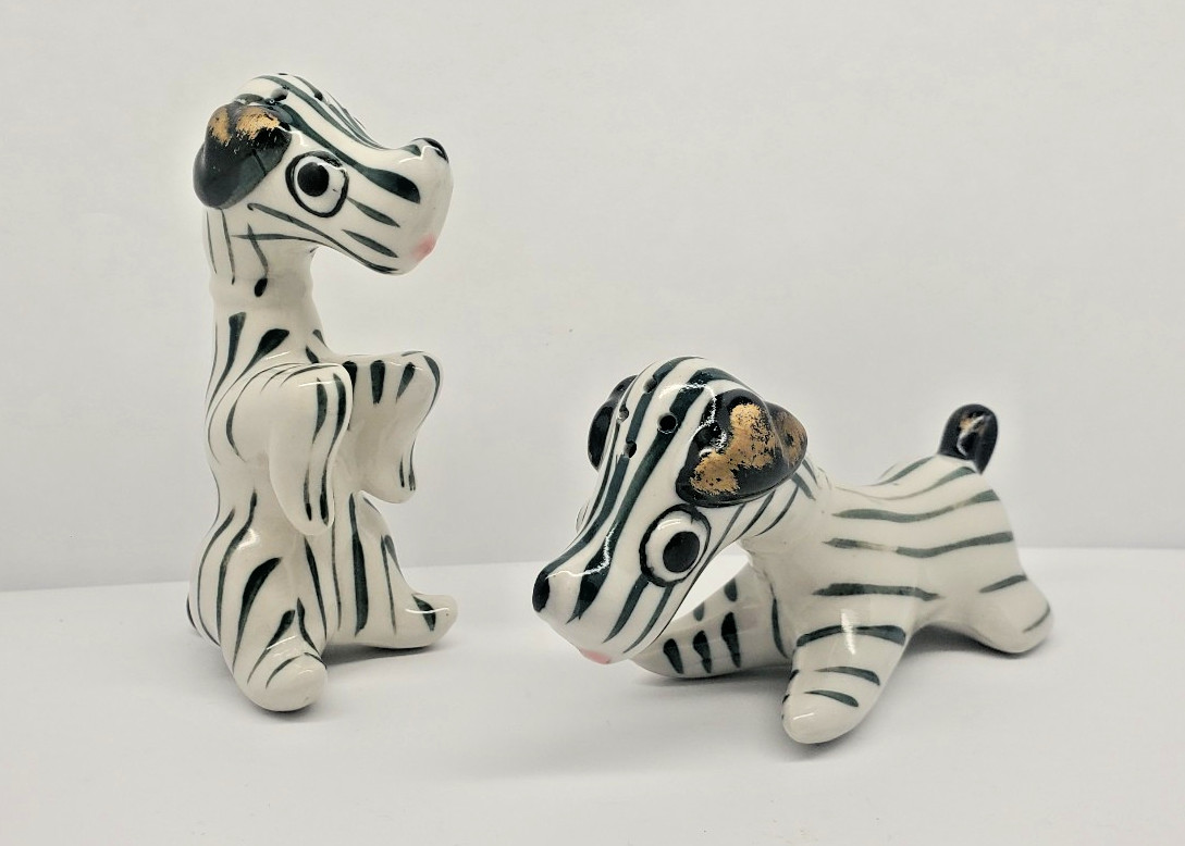 Vintage Ceramic Striped Dog Salt & Pepper Shakers -  Made In Japan - Set Of Two
