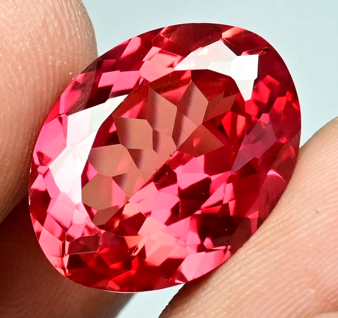 Stunning Natural Padparadscha Sapphire 17.80 Ct Oval Cut Certified Gemstone