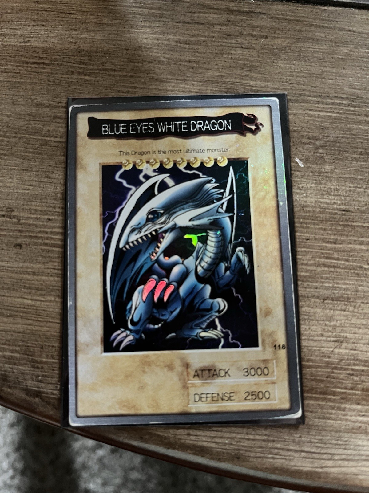 Bandai Yu-Gi-Oh Blue-Eyes White Dragon #118 English Super Rare 1998 Bandai Yu-Gi-Oh Blue-Eyes White Dragon #118 English Super Rare 1998