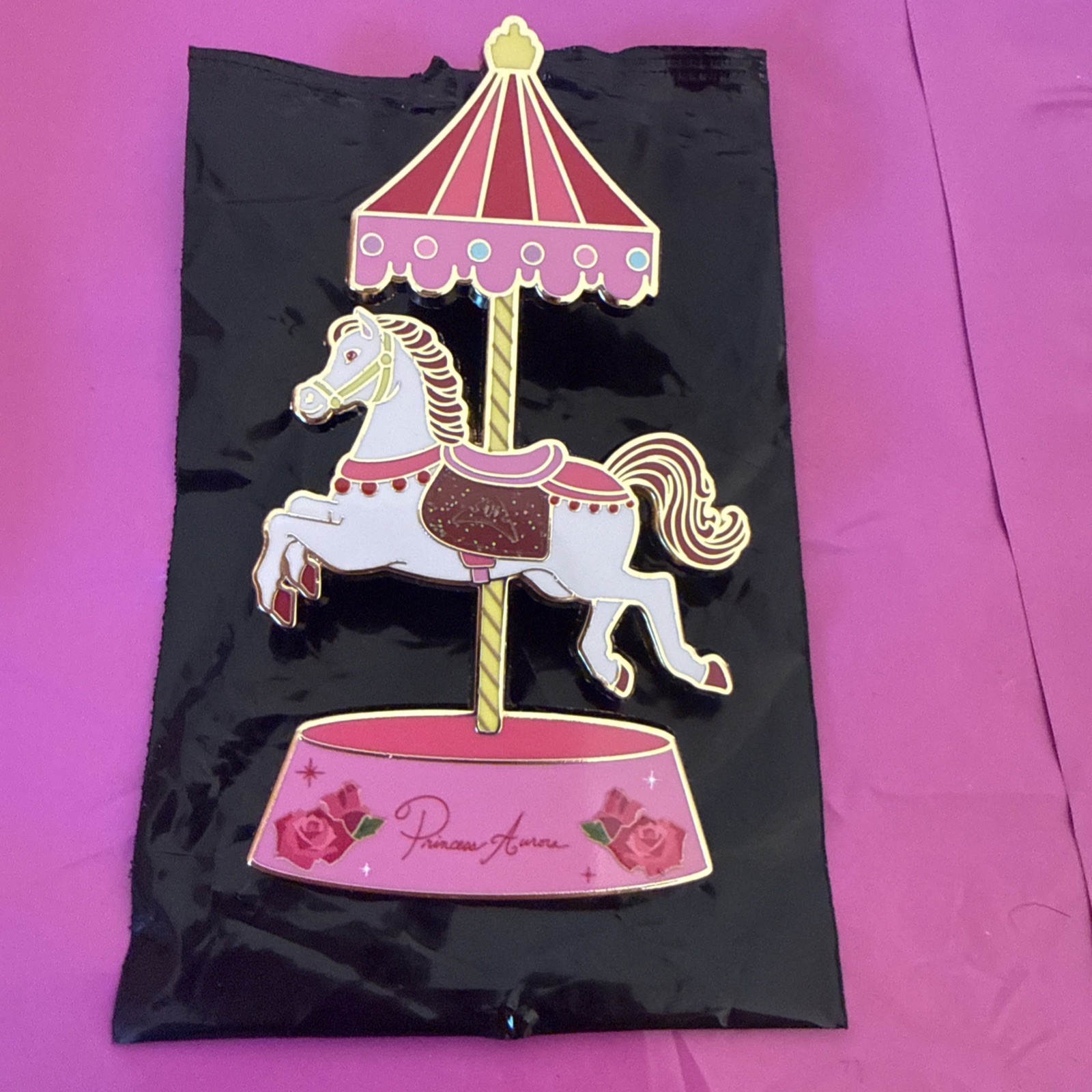 PALM Disney Princesses Royal Carousel Pin - Aurora LE 750 PALM Disney Princesses Royal Carousel Pin - Aurora LE 750