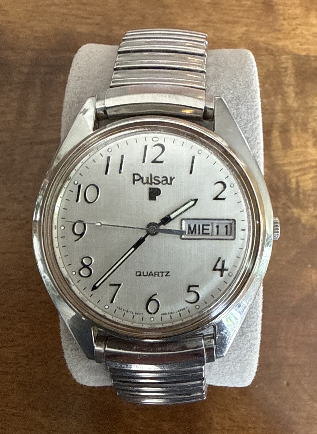 Vintage Pulsar Quartz Railroad Approved Day/Date Men’s Watch 32mm Vintage Pulsar Quartz Railroad Approved Day/Date Men’s Watch 32mm