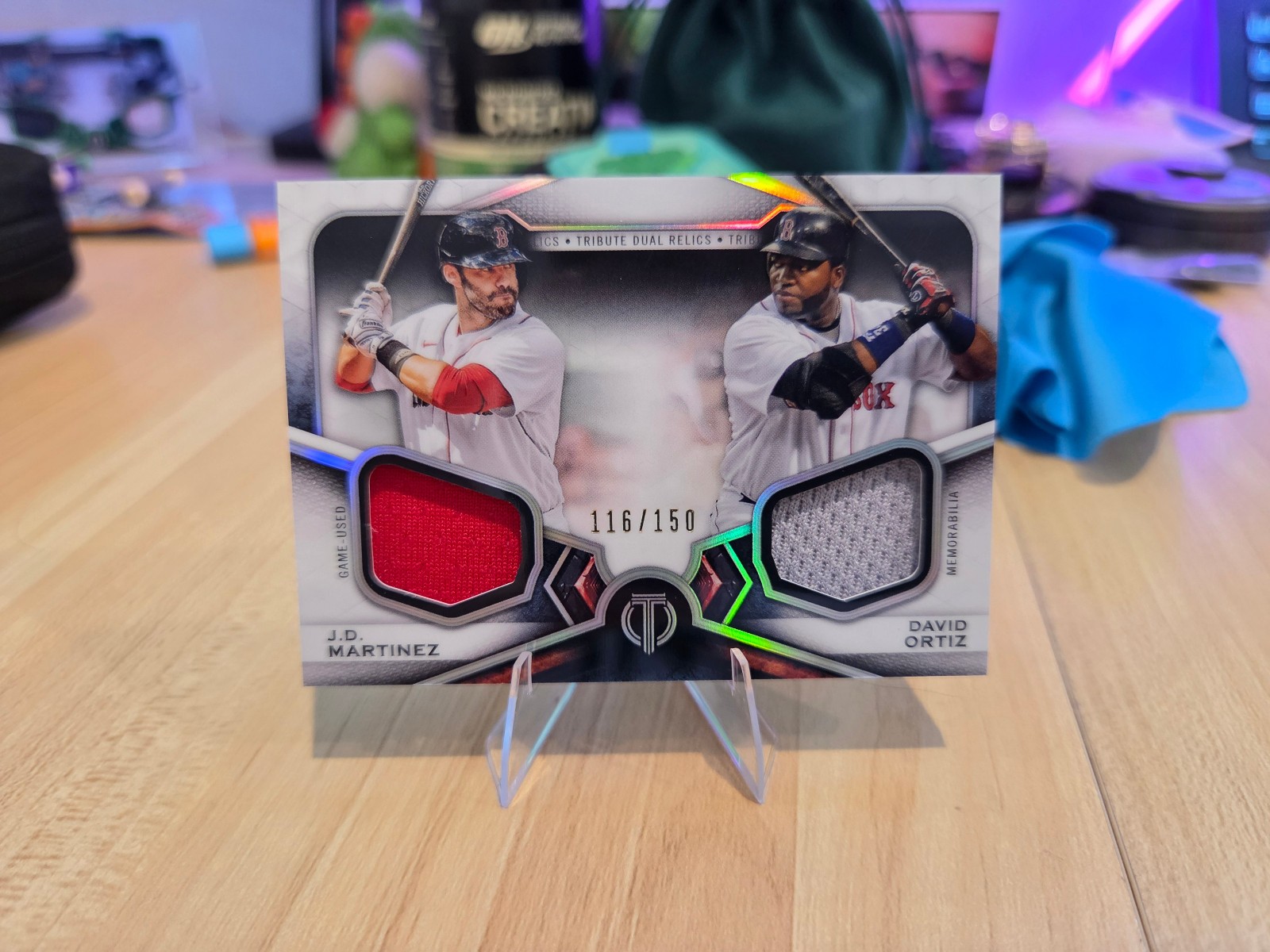 2021 Topps Tribute - Dual Relics David Ortiz, J.D. Martinez #DR2-MO /150 2021 Topps Tribute - Dual Relics David Ortiz, J.D. Martinez #DR2-MO /150