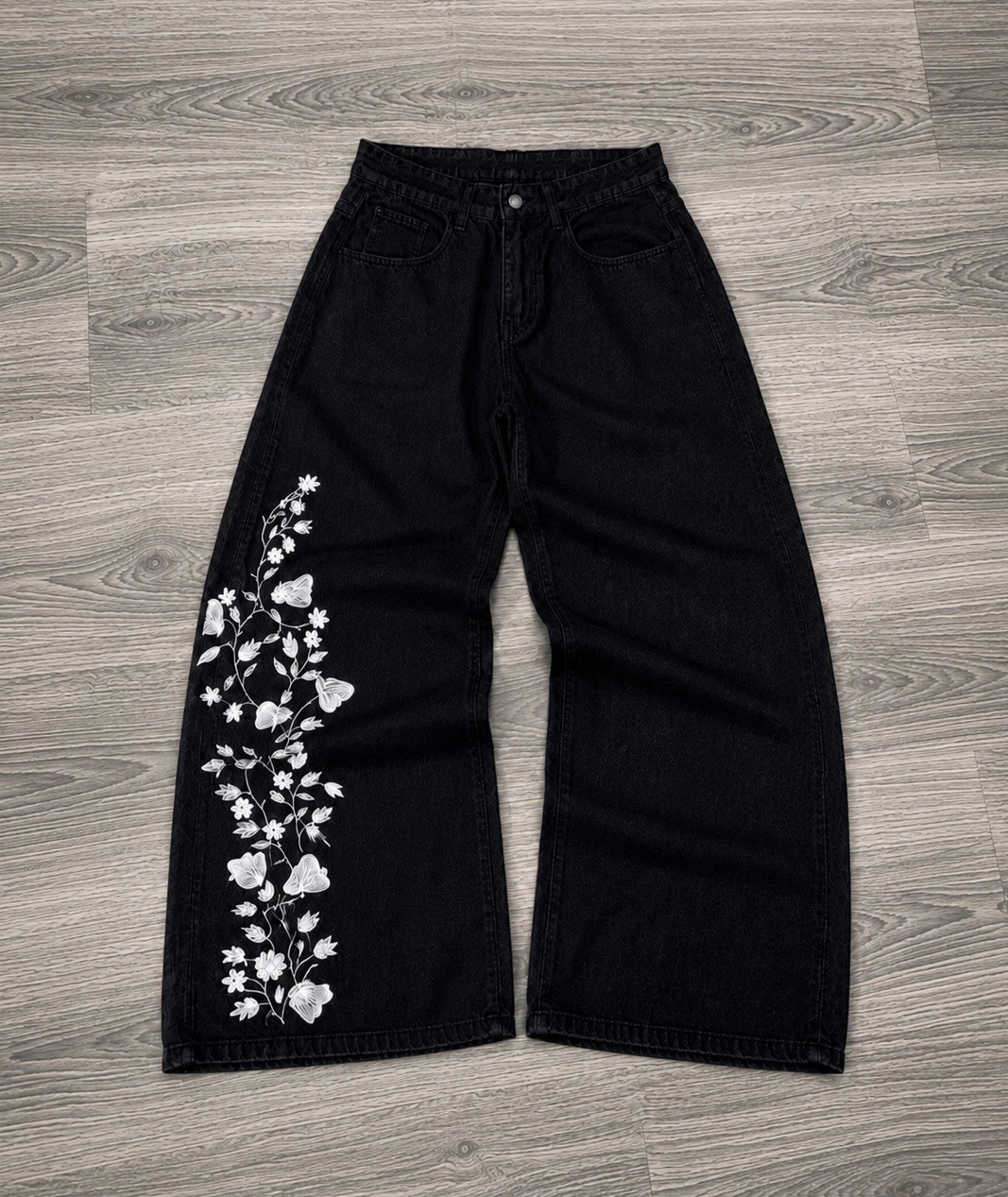 Unisex Y2K Vintage Floral Embroidered Retro Jeans – Black/White