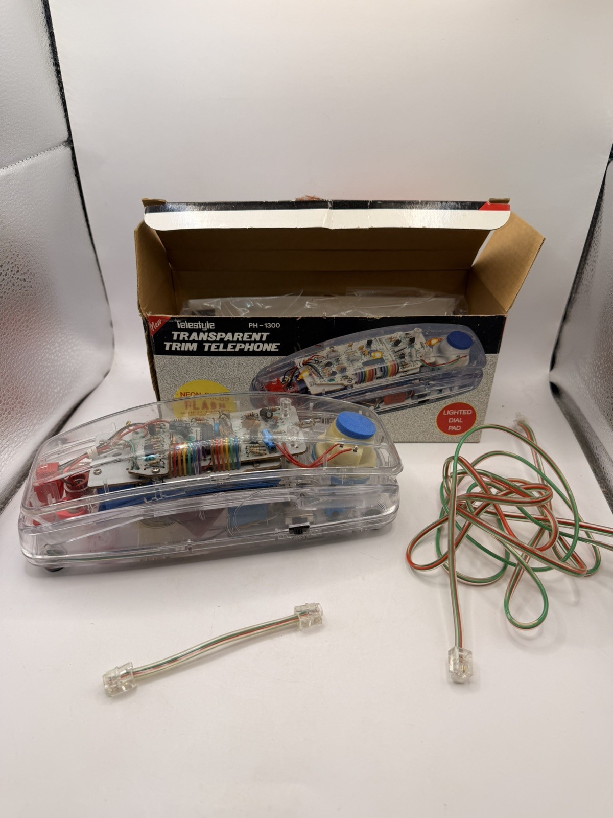 Vintage Unisonic Clear Telephone PH 1300 See Through 80s 90s Vintage Unisonic Clear Telephone PH 1300 See Through 80s 90s
