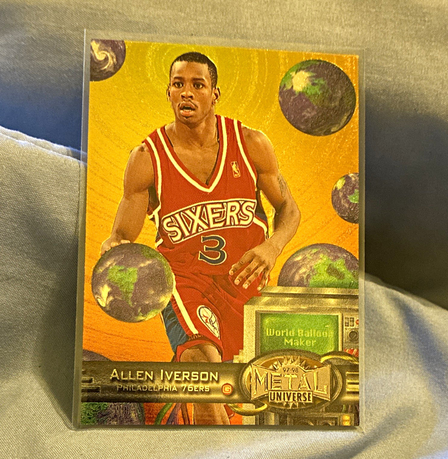 SkyBox 1997-98 Metal Universe Allen Iverson #20 Philadelphia 76ers Reebok Gold