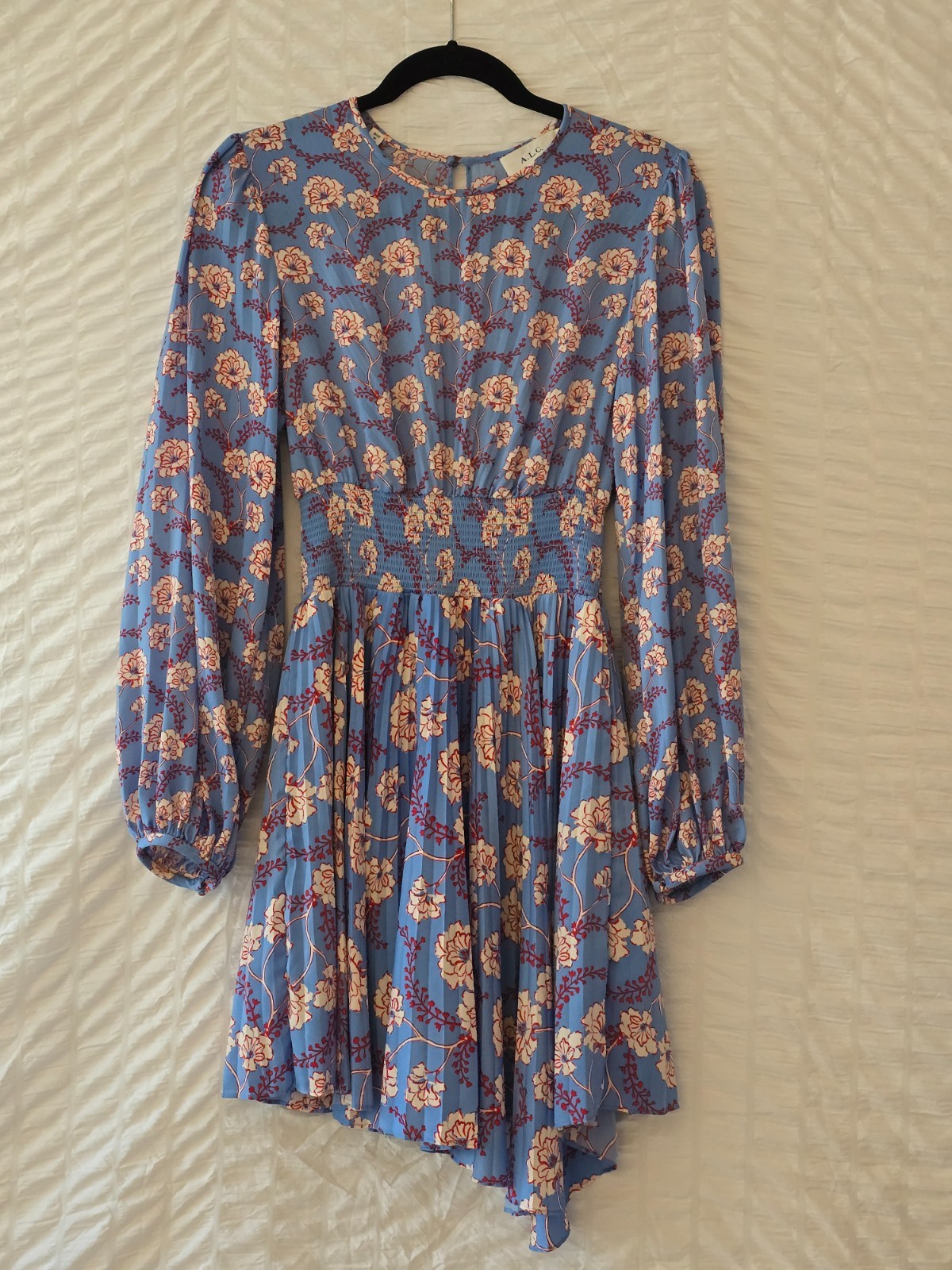 ALC Behati Asymmetrical Long Sleeve Pleated Smocked Waist Size 4 ALC Behati Asymmetrical Long Sleeve Pleated Smocked Waist Size 4