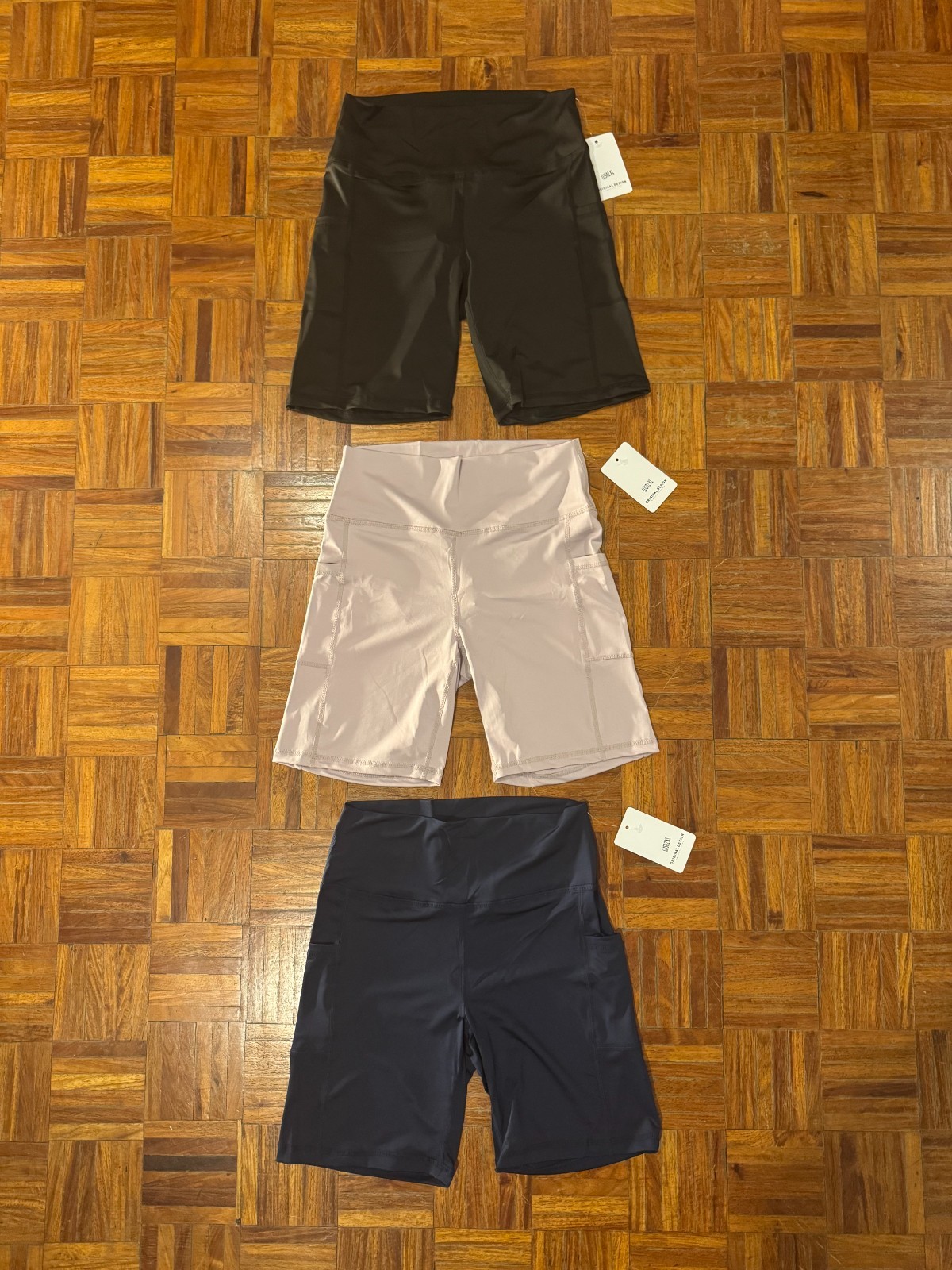 3 PAIR LULULEMON SHORTS WITH SIDE POCKETS ORIGINAL DESIGN WOMENS SIZE XL 3 PAIR LULULEMON SHORTS WITH SIDE POCKETS ORIGINAL DESIGN WOMENS SIZE XL