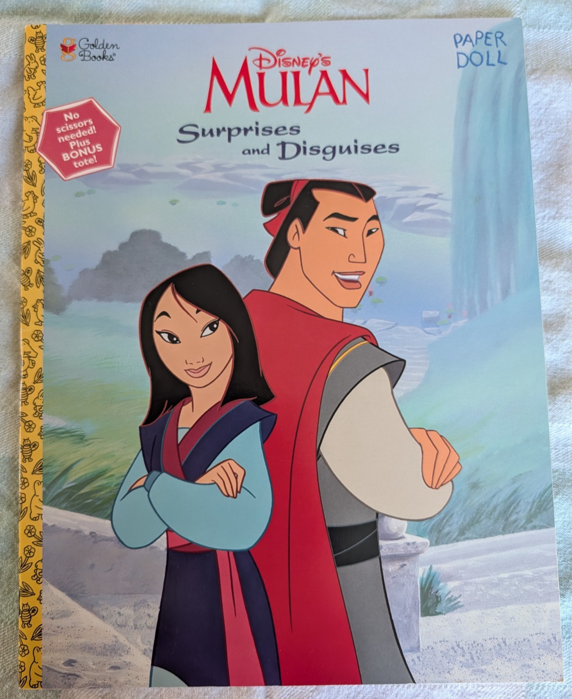 VTG 1998 Golden Books Disney\'s Mulan Surprises & Disguises Paper Doll Book Uncut