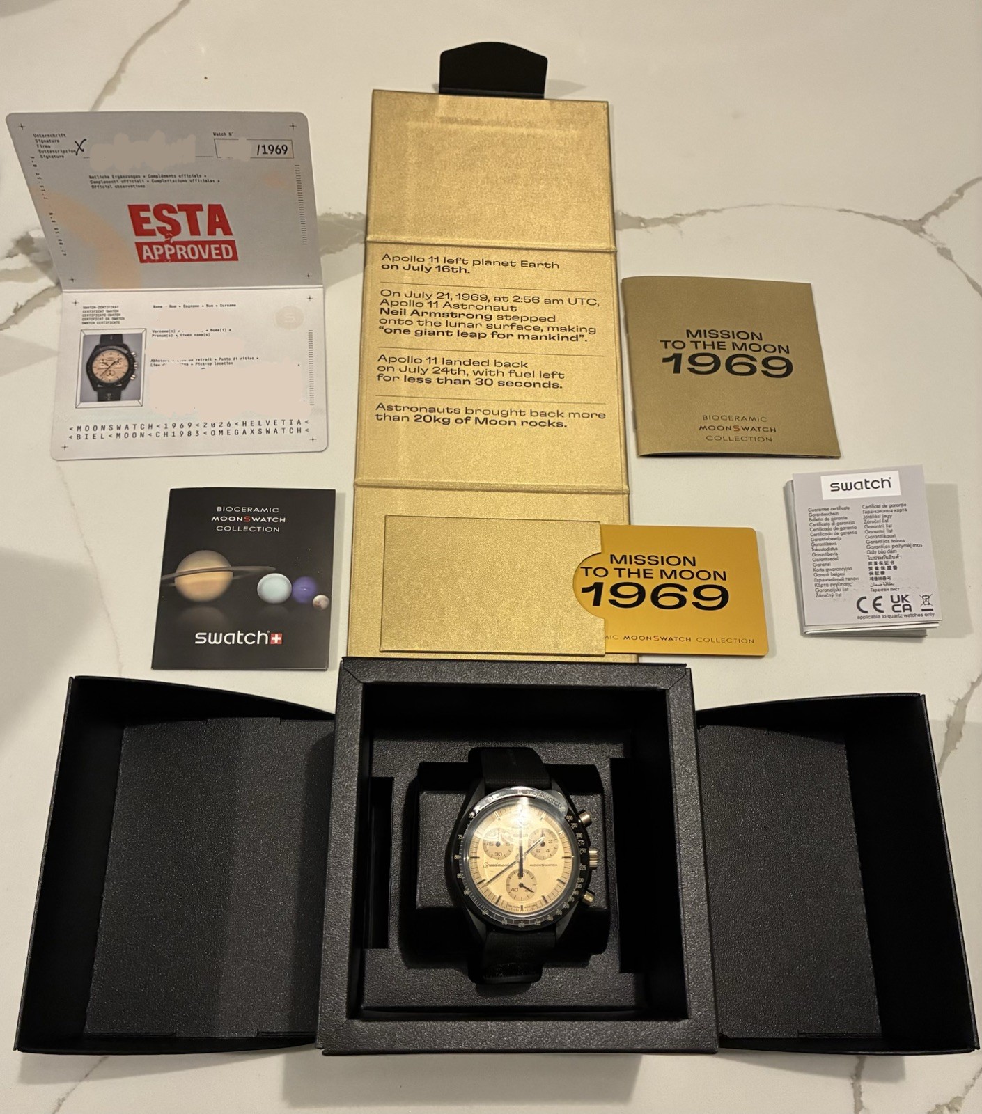 OMEGA X Swatch Mission to the Moon 1969 OMEGA X Swatch Mission to the Moon 1969