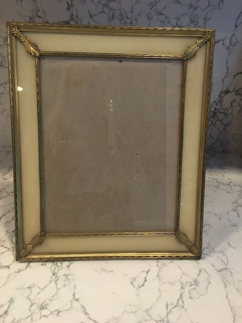 Vintage Art Deco Nouveau Brass Frame Brass Ornate Hollywood Frame 10”x12” Vintage Art Deco Nouveau Brass Frame Brass Ornate Hollywood Frame 10”x12”